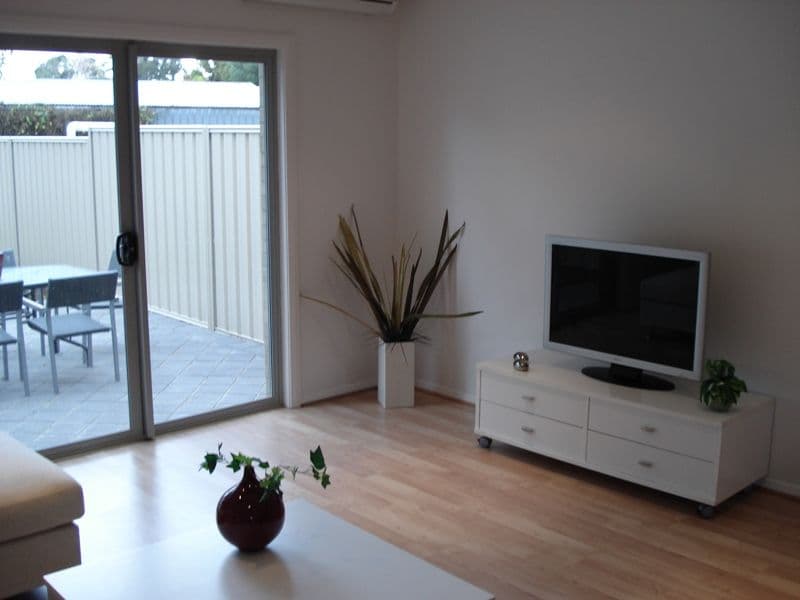 18 Clacton Road, DOVER GARDENS SA 5048, Dover Gardens - Thumbnail 3