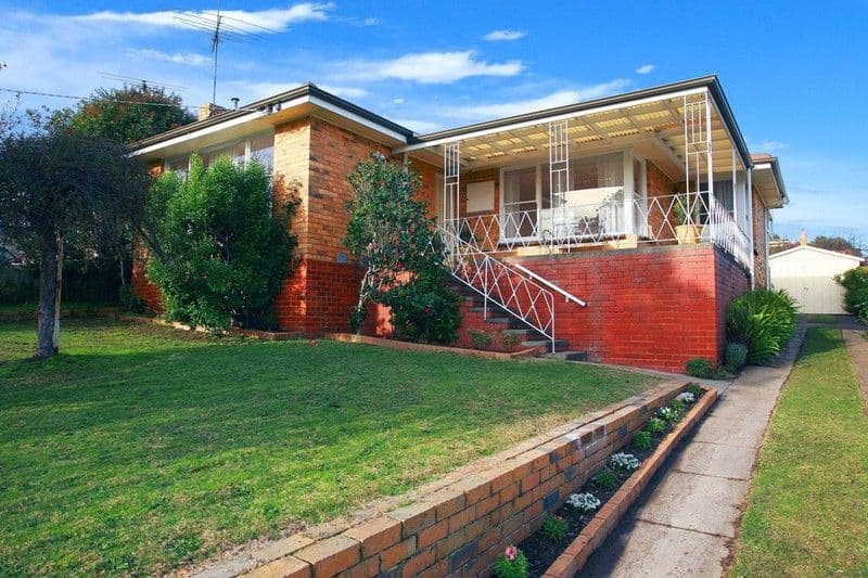 25 Sunline Avenue, NOBLE PARK NORTH VIC 3174, Noble Park North - Image 1