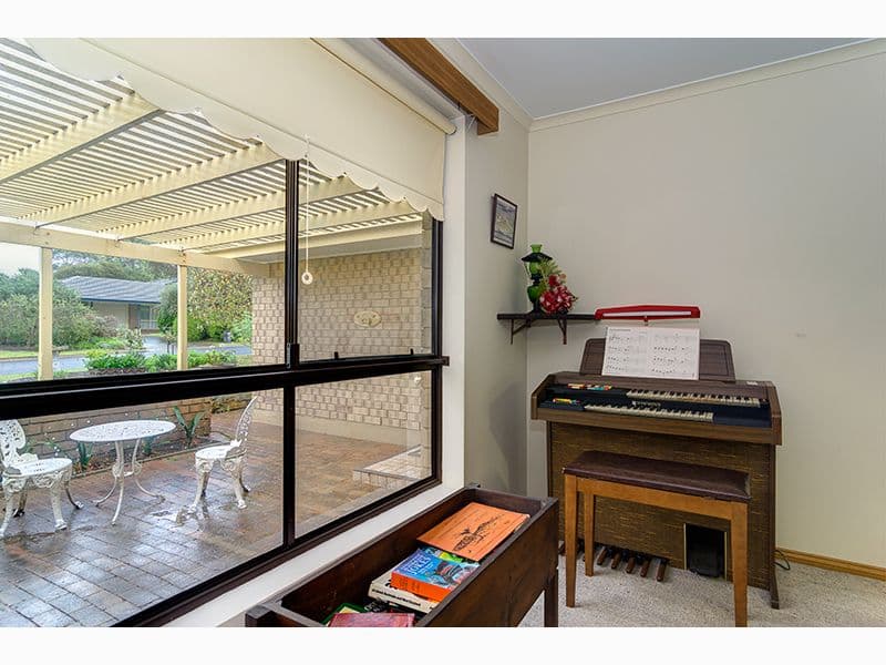 21 Glenhuntly Drive, Flagstaff Hill SA 5159, Flagstaff Hill - Thumbnail 4
