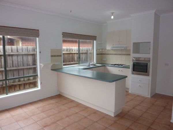 16 Rocklea Crescent, SKYE VIC 3977, Skye - Thumbnail 2