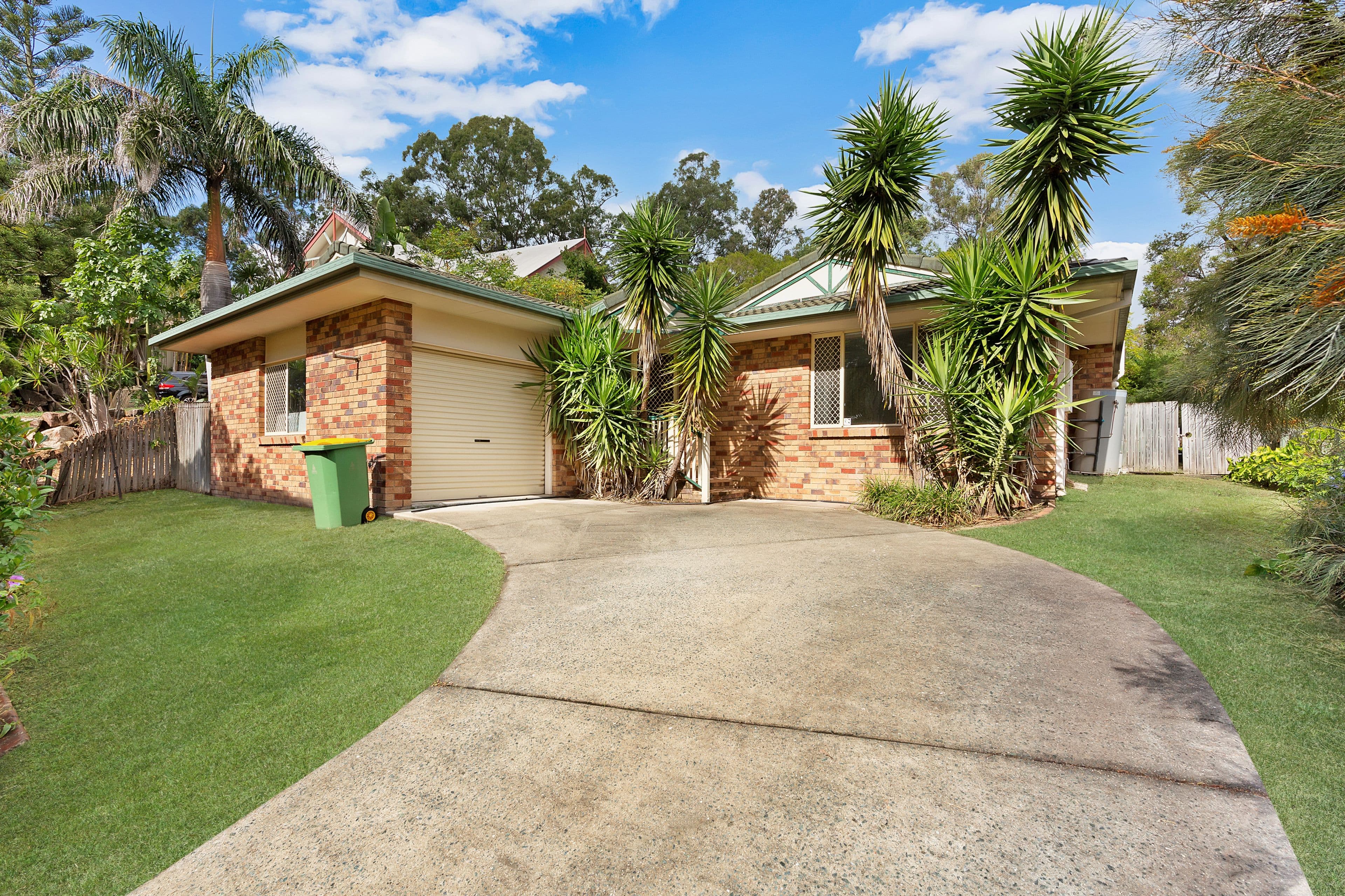 27 Walkers Road, Everton Hills QLD 4053, Everton Hills - Image 1
