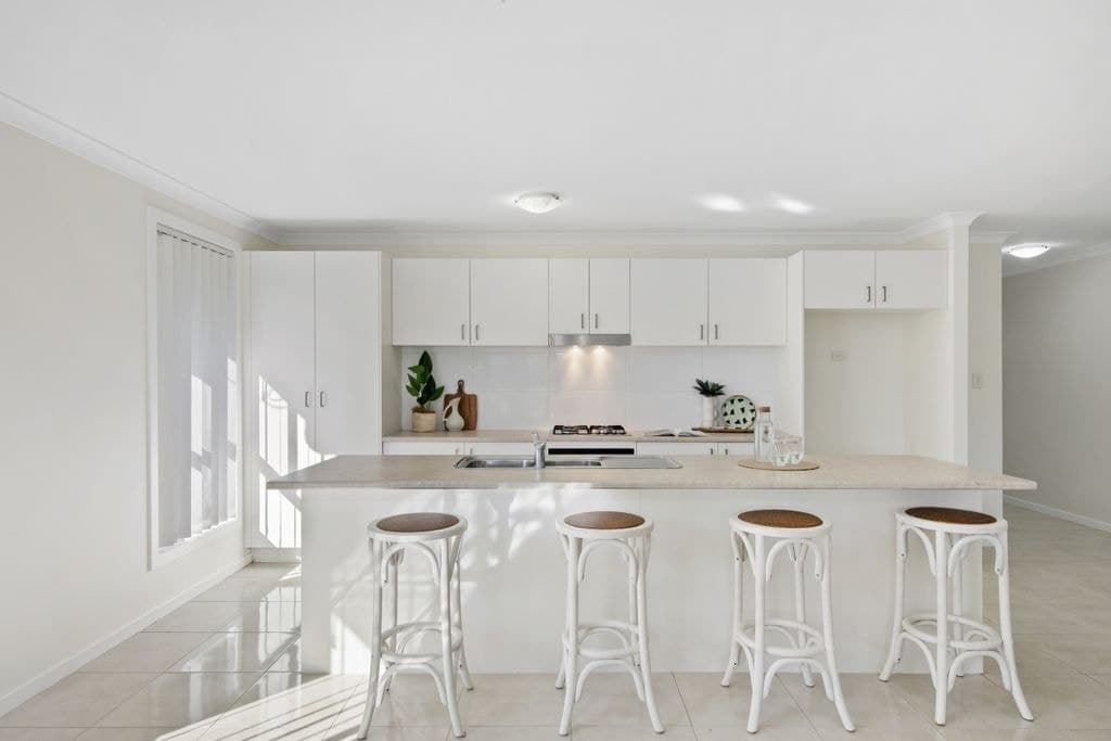 76 Saddlers Drive, Gillieston Heights - Thumbnail 5