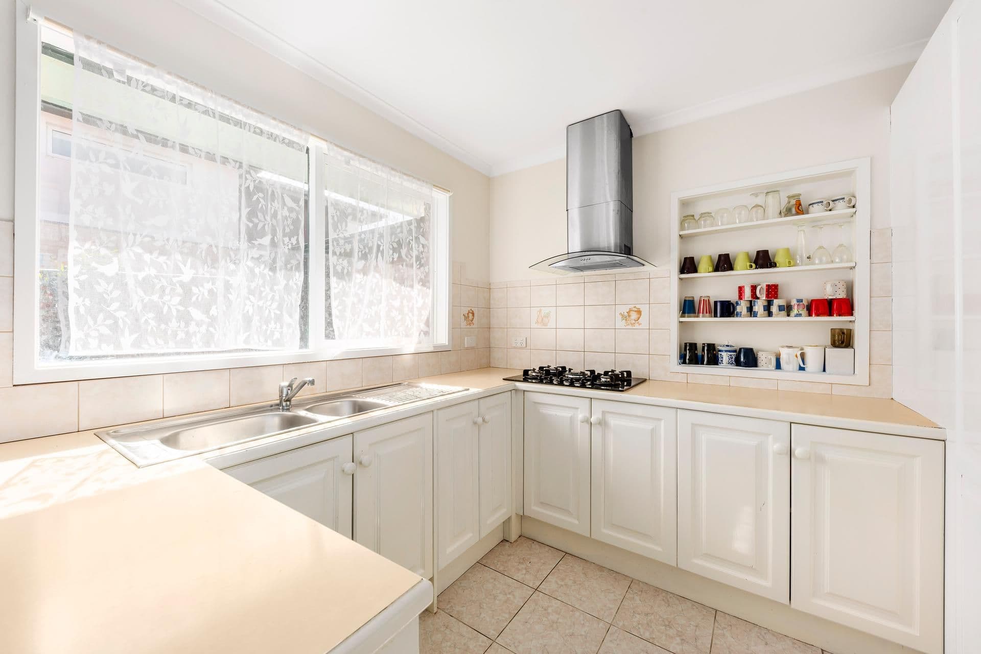 39 Dorking Road, Box Hill VIC 3128, Box Hill - Thumbnail 3
