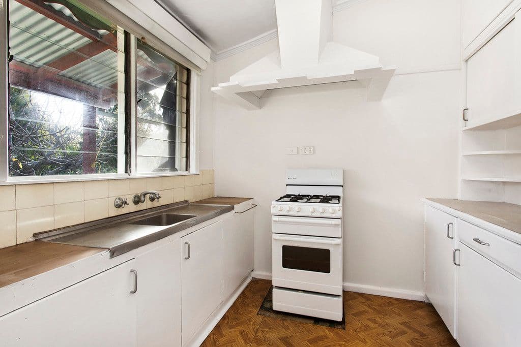 5 Austin Street, Preston VIC 3072, Preston - Thumbnail 4