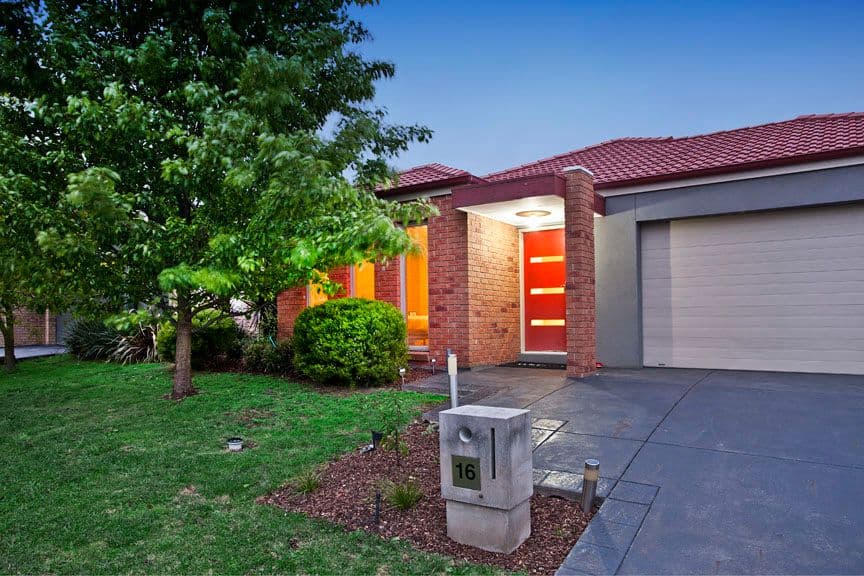 16 Monbulk Crescent, ROWVILLE VIC 3178, Rowville - Image 1