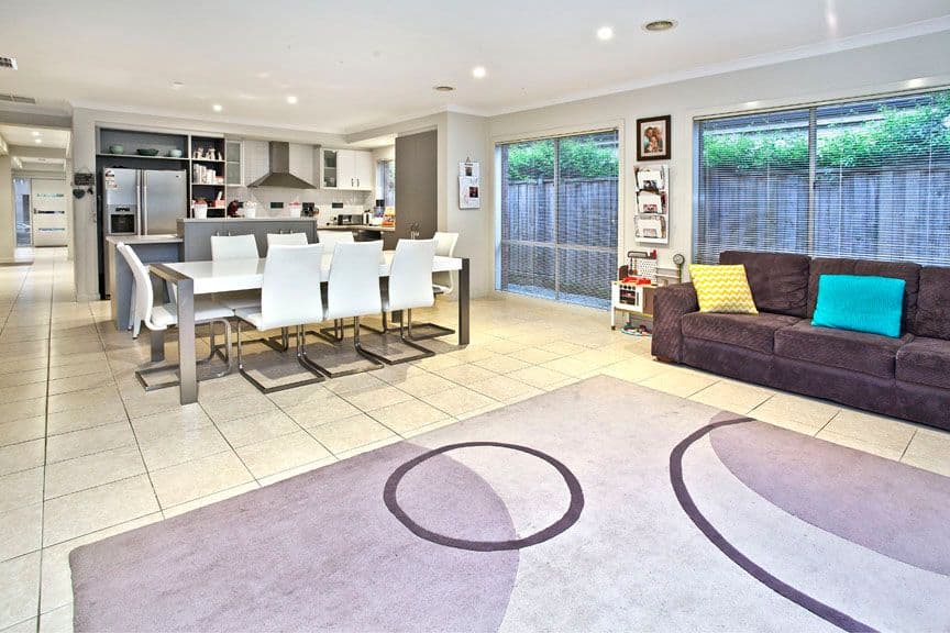 16 Monbulk Crescent, ROWVILLE VIC 3178, Rowville - Thumbnail 2