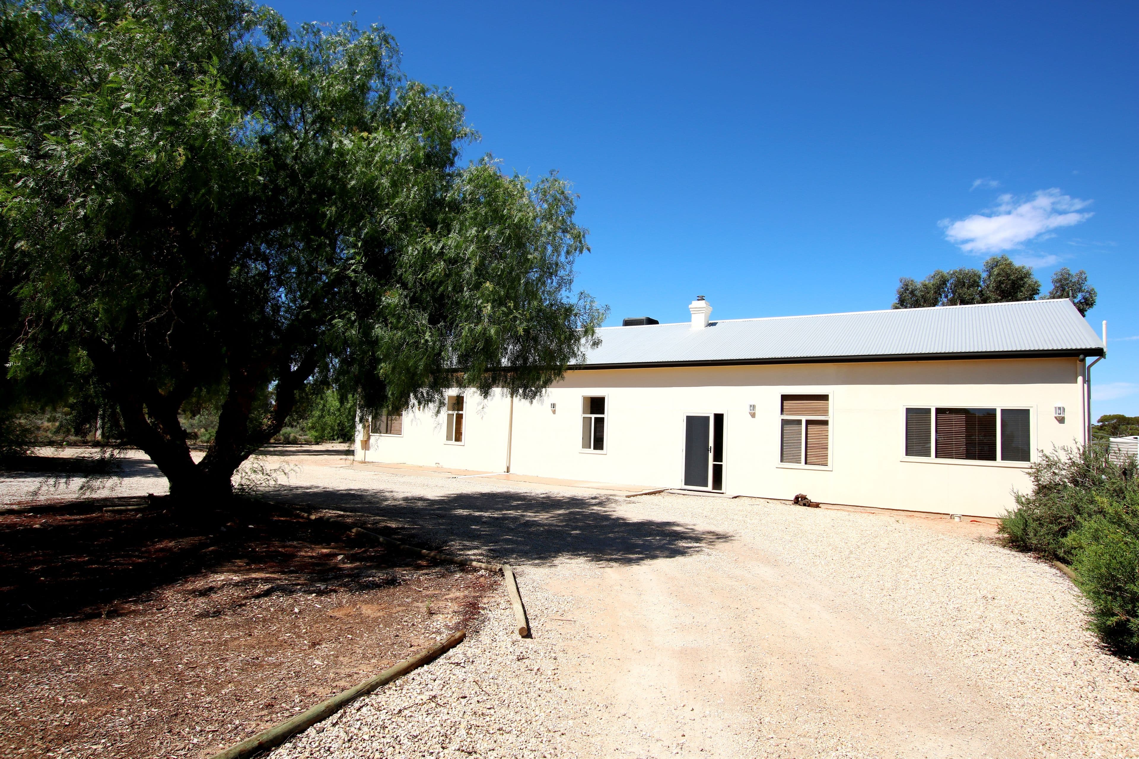 418 Old Sturt Highway, Glossop SA 5344, Glossop - Image 1