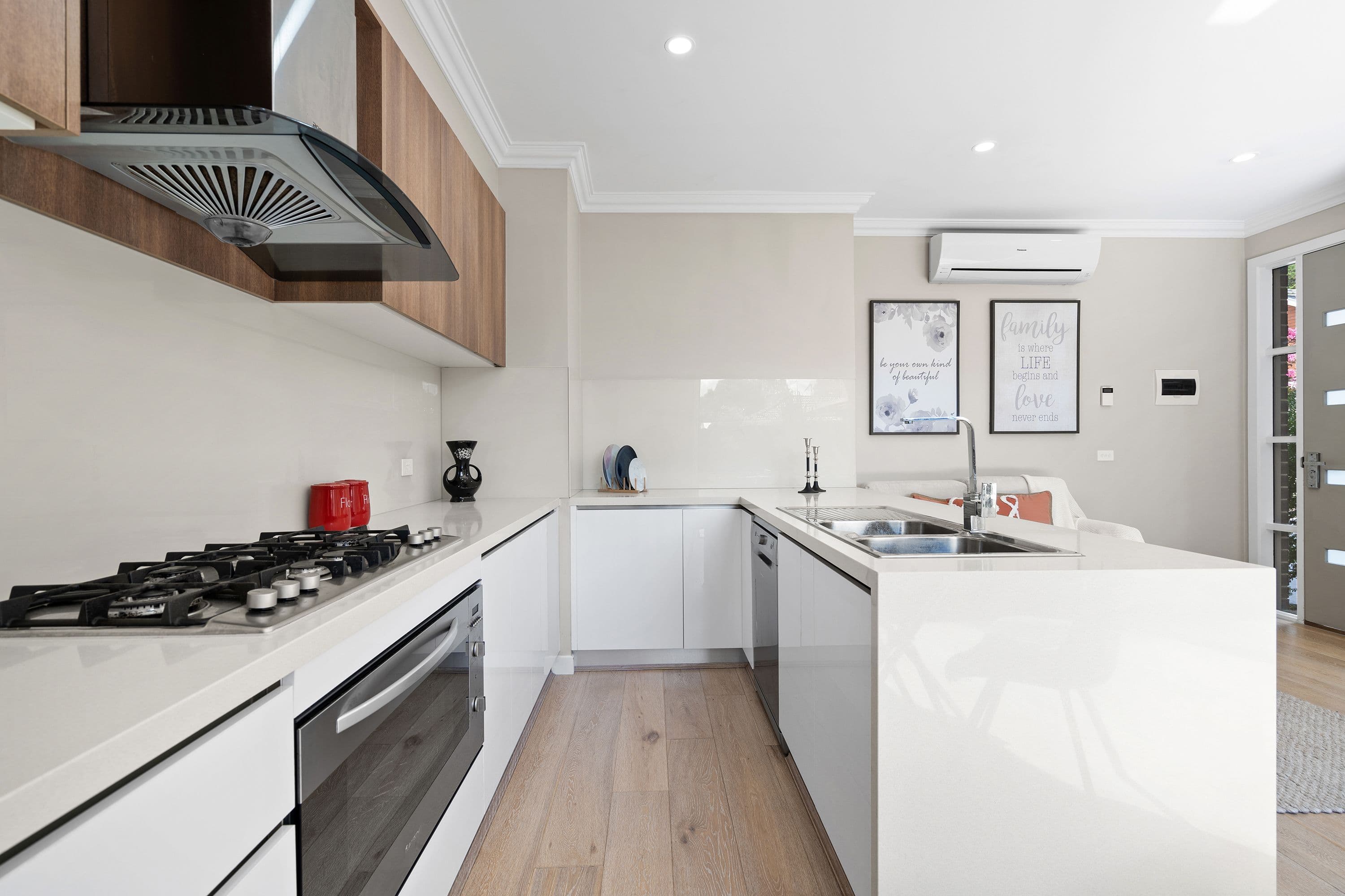 7 Luckie Street, Nunawading VIC 3131, Nunawading - Thumbnail 4