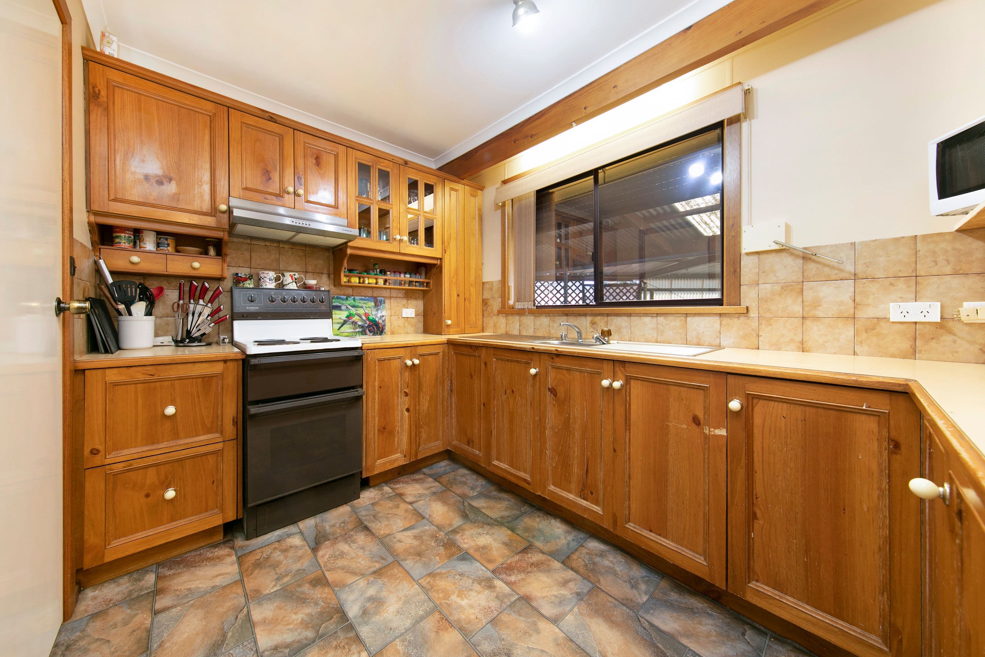 11 Stirrup Street, Saddleworth SA 5413, Saddleworth - Thumbnail 3
