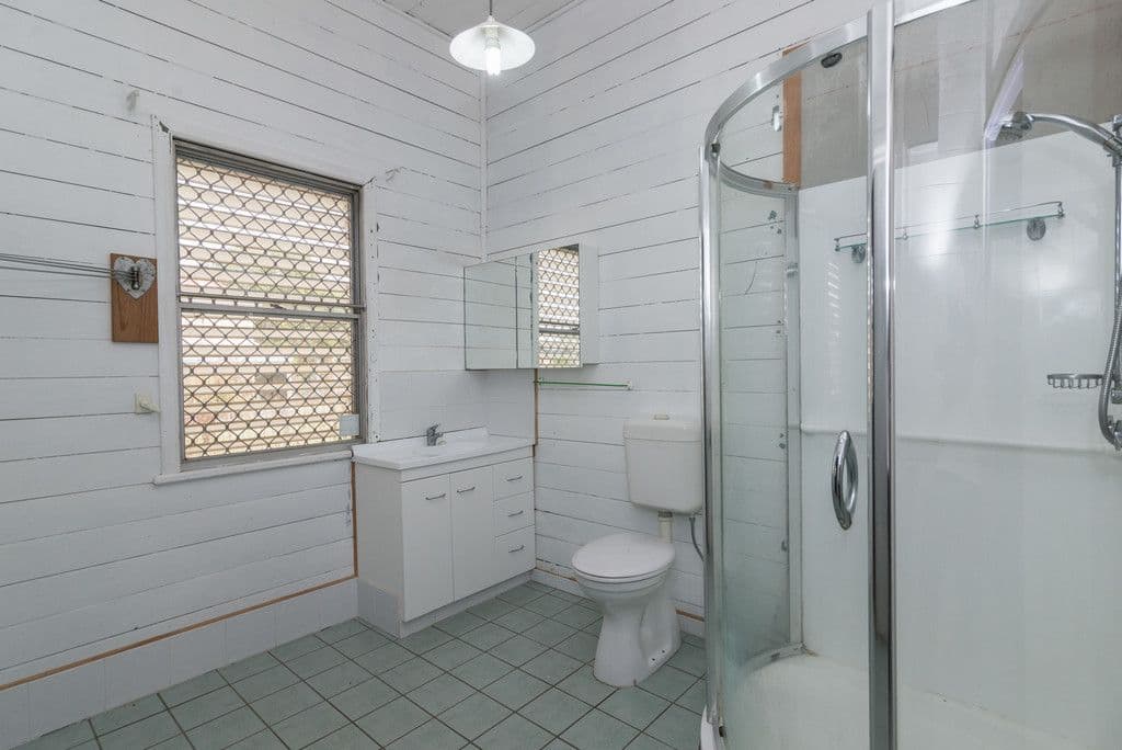 47 Curtis Street, Bundaberg South QLD 4670, Bundaberg South - Thumbnail 2