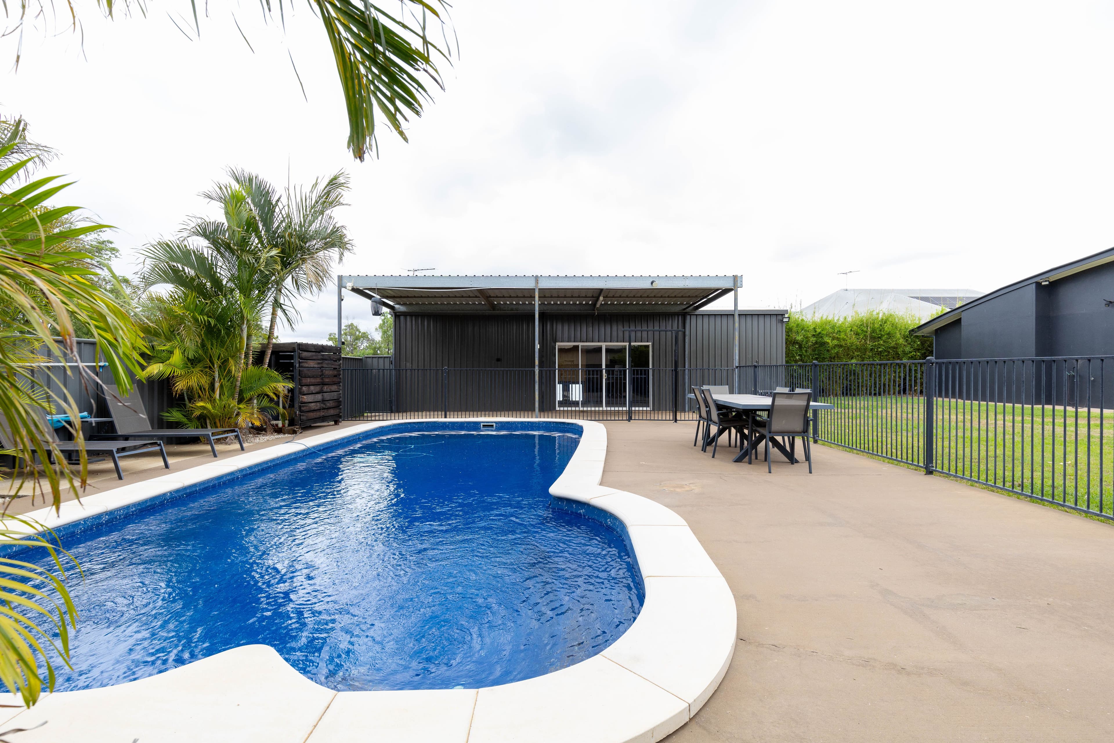 4 Cook Close, Emerald QLD 4720, Emerald - Thumbnail 3