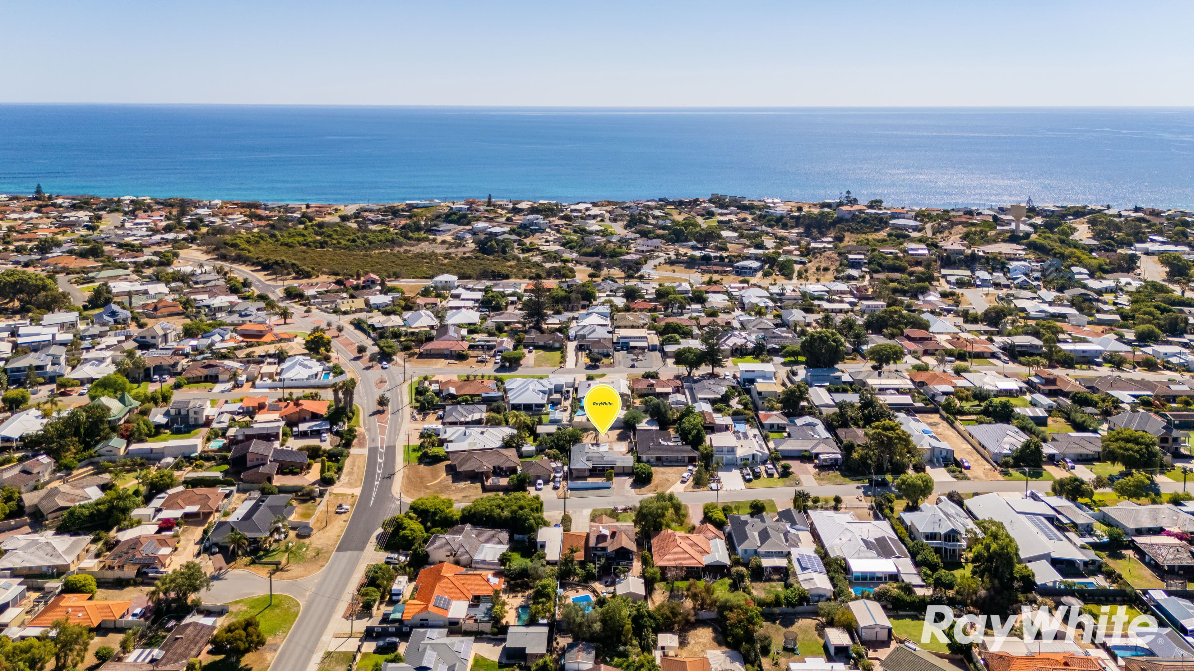 24 Muir Street, Halls Head WA 6210, Halls Head - Thumbnail 4