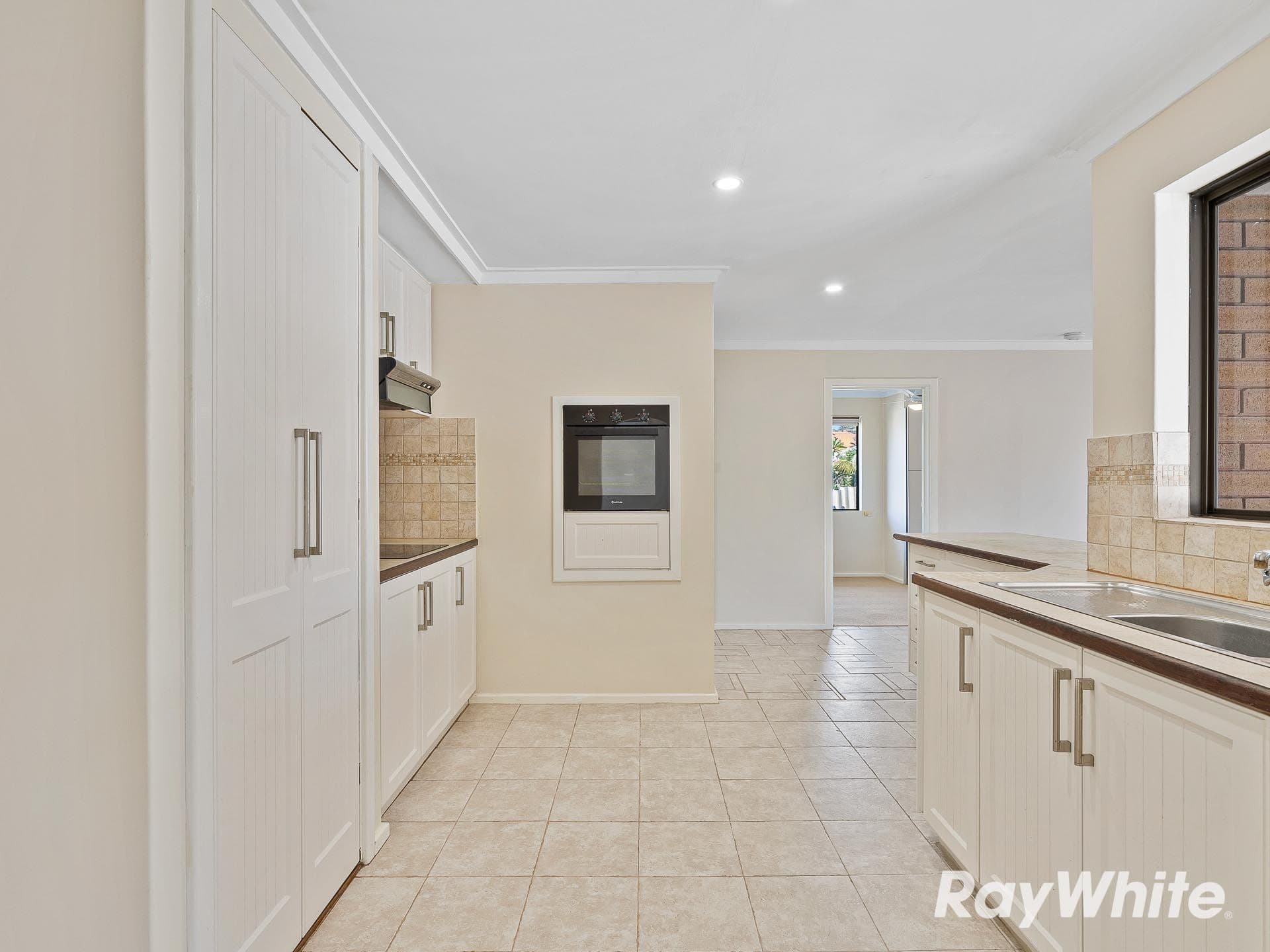 24 Muir Street, Halls Head WA 6210, Halls Head - Thumbnail 6
