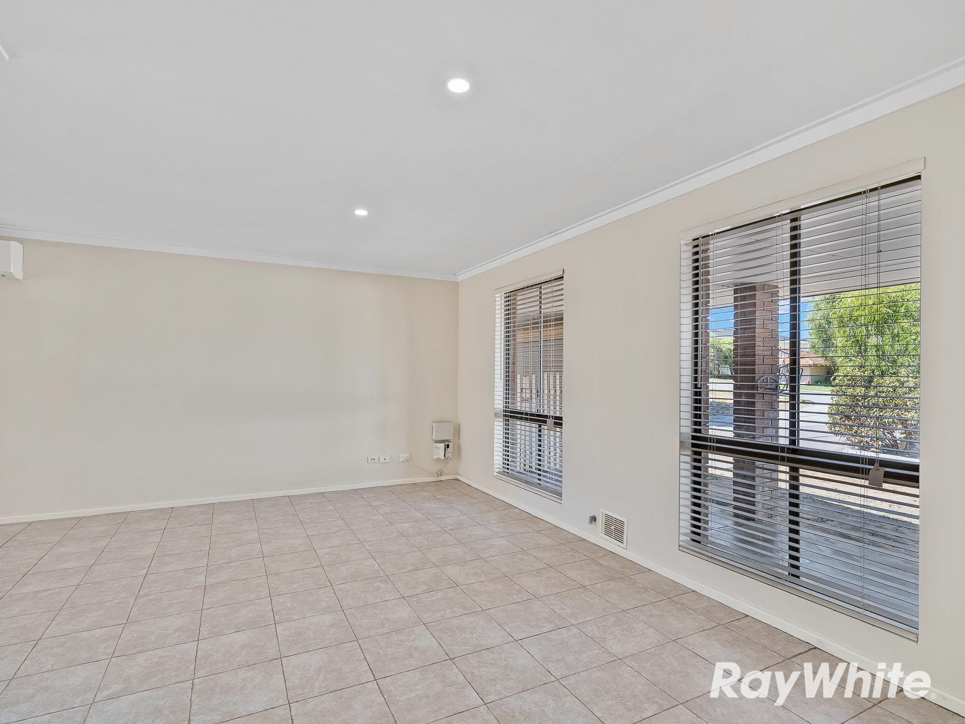 24 Muir Street, Halls Head WA 6210, Halls Head - Thumbnail 8