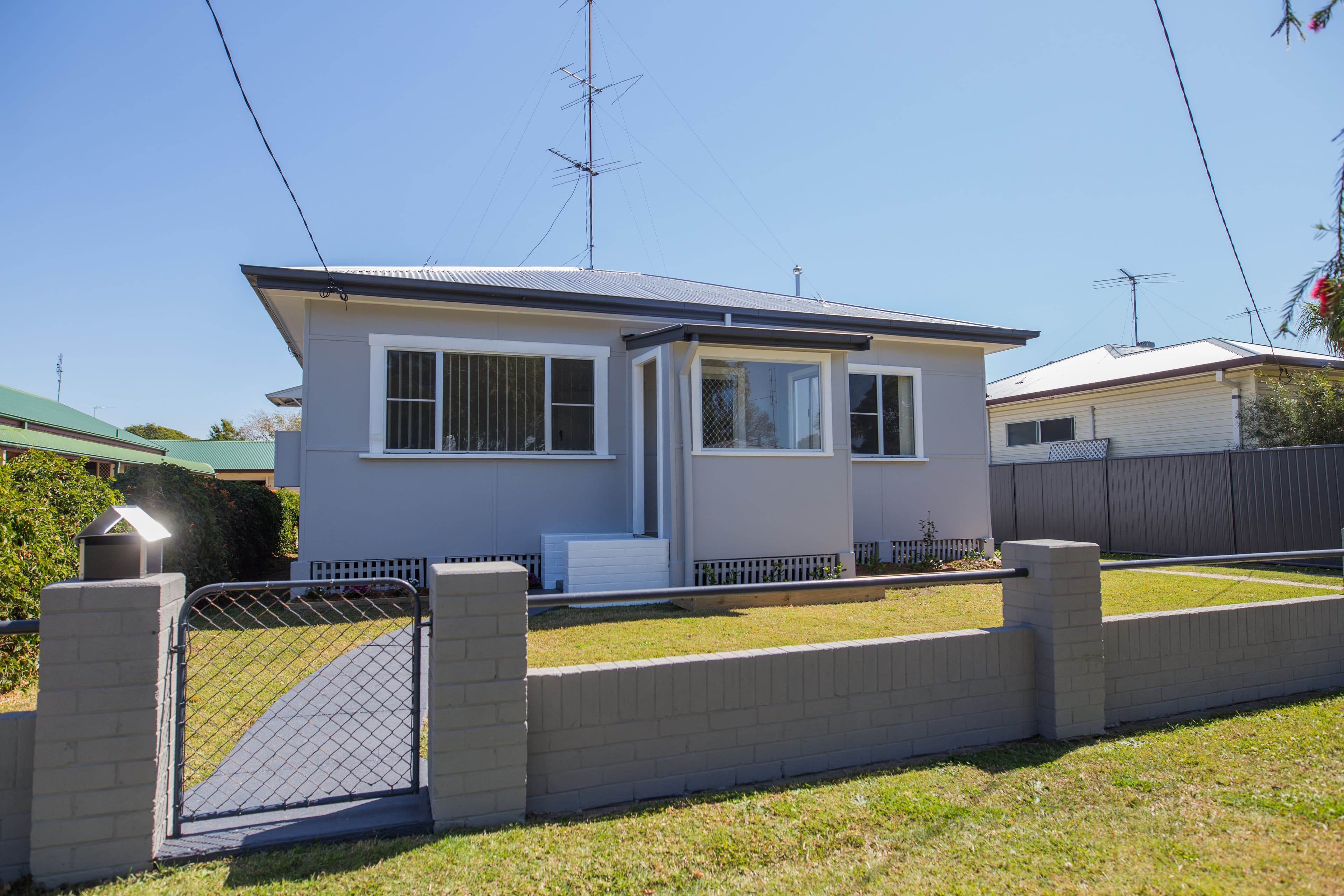 19 Jackschon Avenue, Grafton - Image 1
