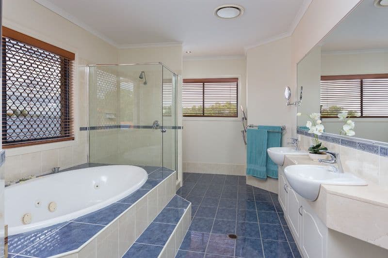 27 Allamanda Place, Chermside West QLD 4032, Chermside West - Thumbnail 8