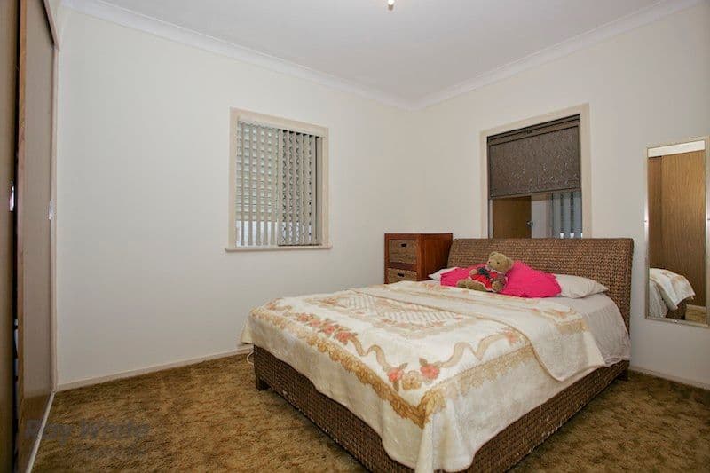 66 Eversleigh Road, SCARBOROUGH QLD 4020, Scarborough - Thumbnail 3