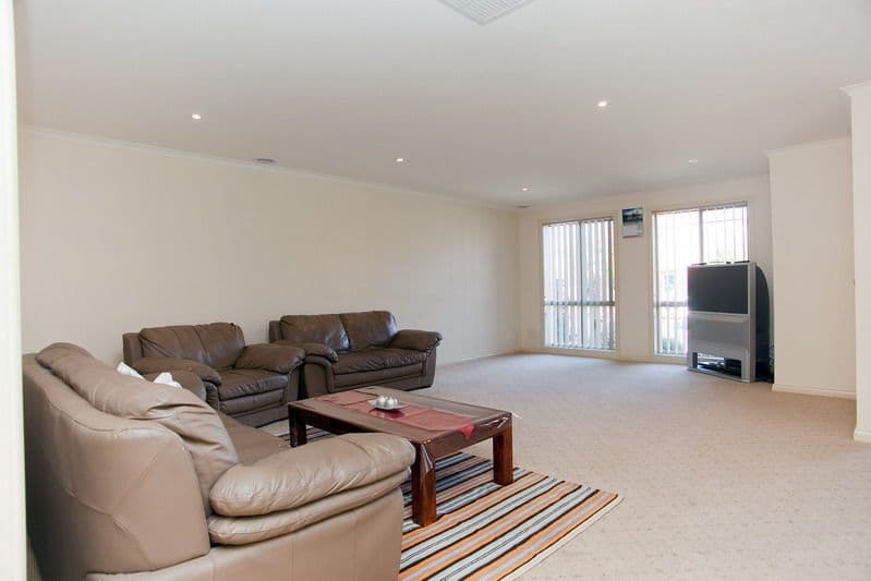 10 Elysee Avenue, SOUTH MORANG VIC 3752, South Morang - Thumbnail 5
