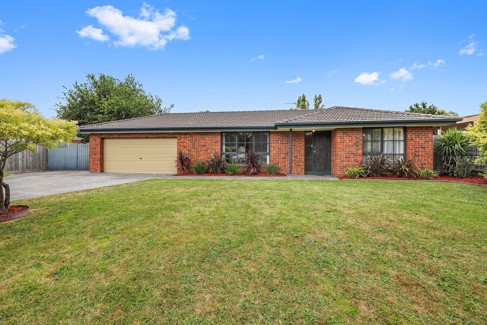 2 Greaves Court, Pakenham VIC 3810, Pakenham - Image 1
