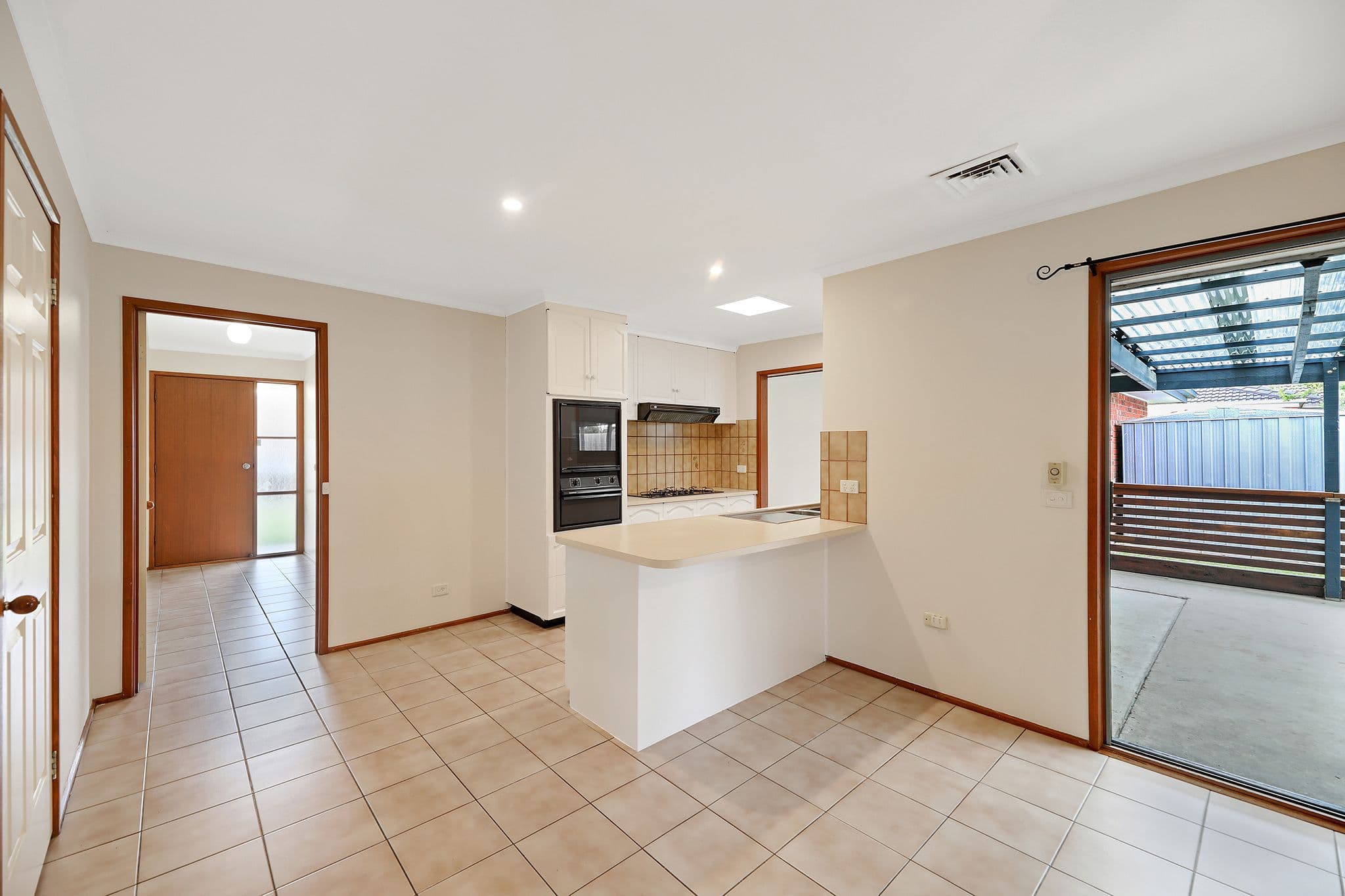 2 Greaves Court, Pakenham VIC 3810, Pakenham - Thumbnail 4