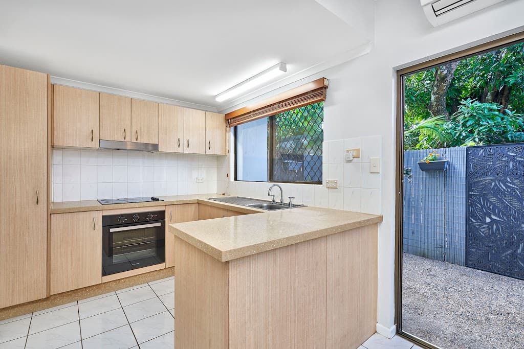 4/194-200 Mccoombe Street, Bungalow, QLD, 4870, Bungalow - Thumbnail 2