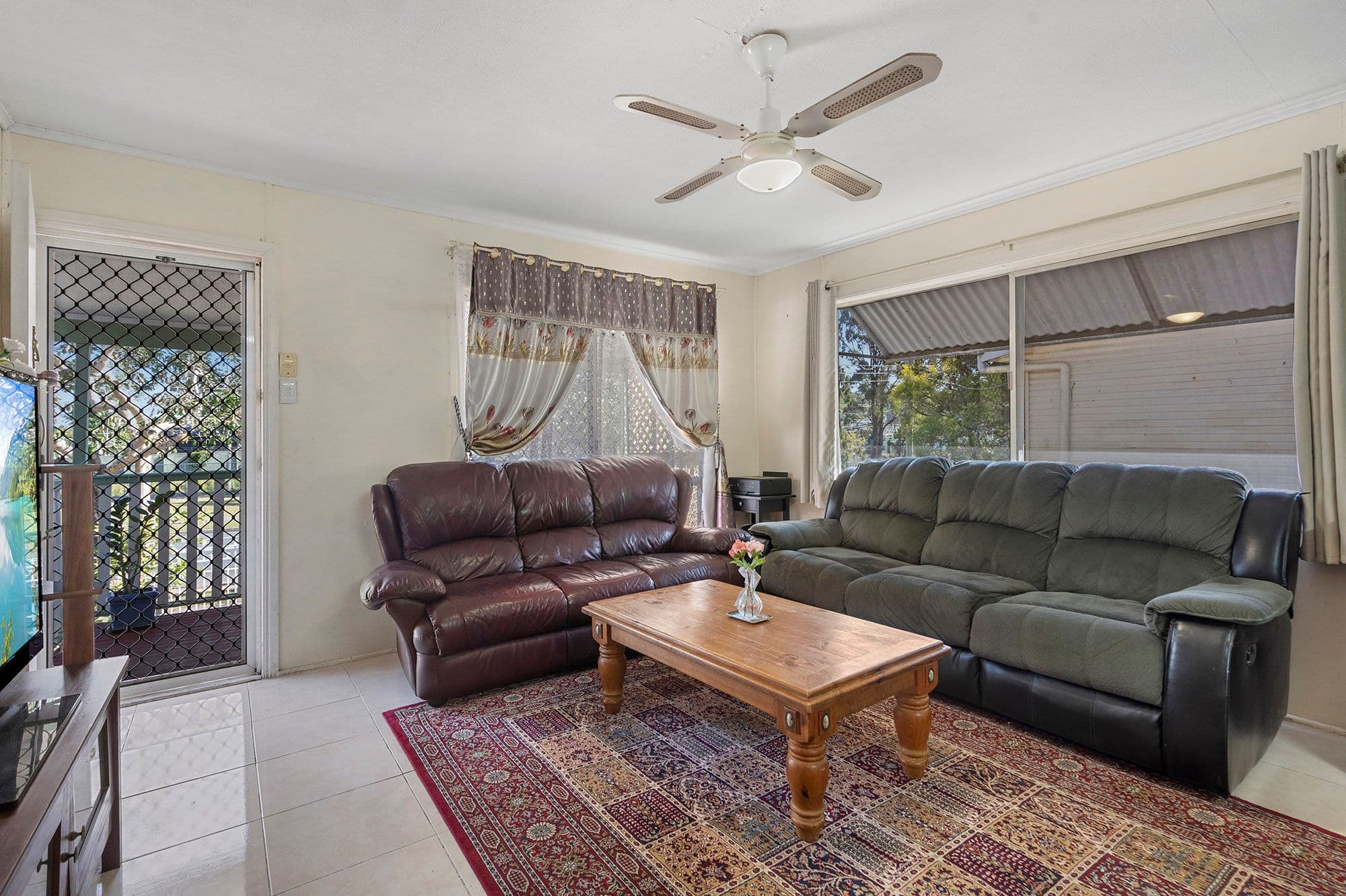84 Mayes Avenue, Kingston QLD 4114, Kingston - Thumbnail 5