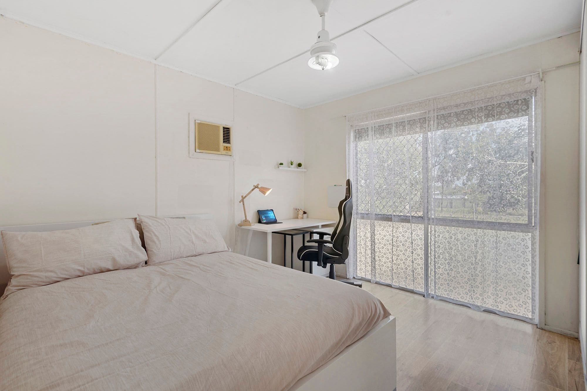 84 Mayes Avenue, Kingston QLD 4114, Kingston - Thumbnail 8