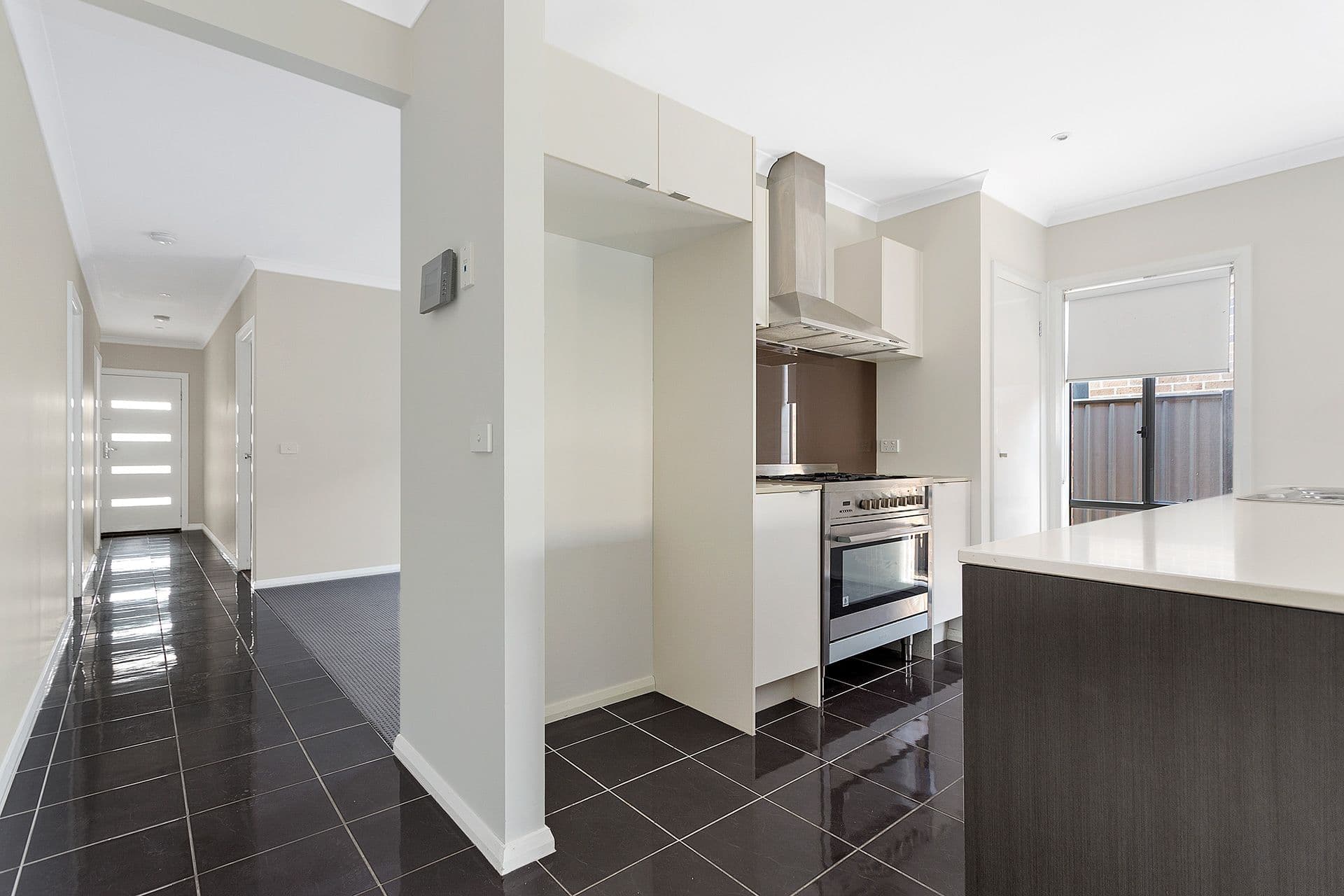 53 Donnelly Circuit, South Morang VIC 3752, South Morang - Thumbnail 2