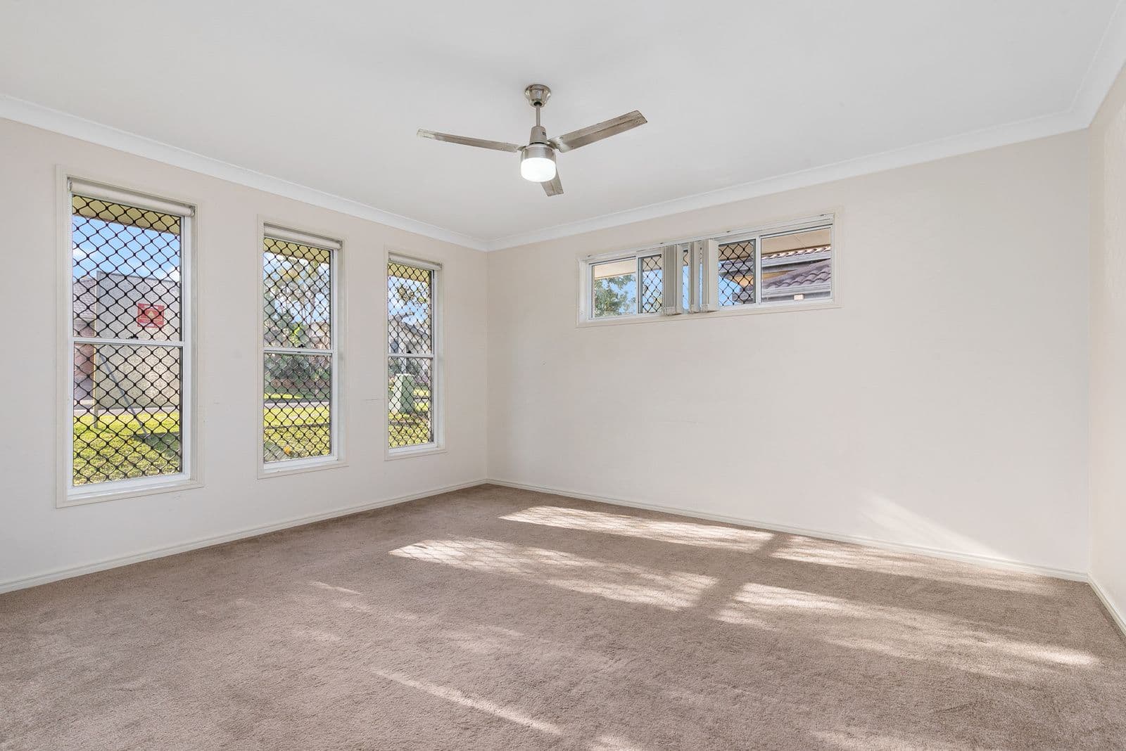 5 Kingsway Street, Wellington Point QLD 4160, Wellington Point - Thumbnail 5