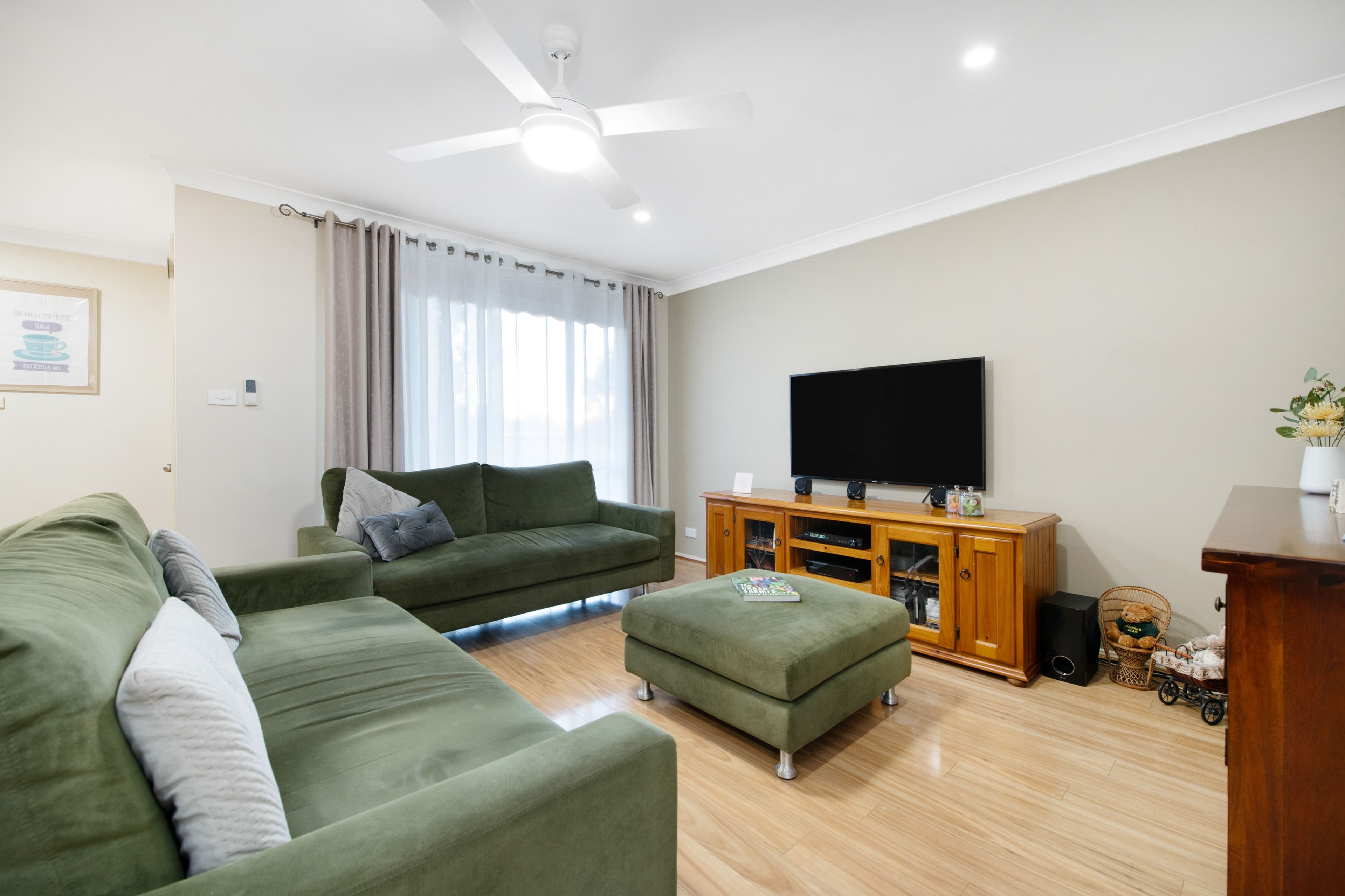 15 Muscat Grove, Glenwood NSW 2768, Glenwood - Thumbnail 2
