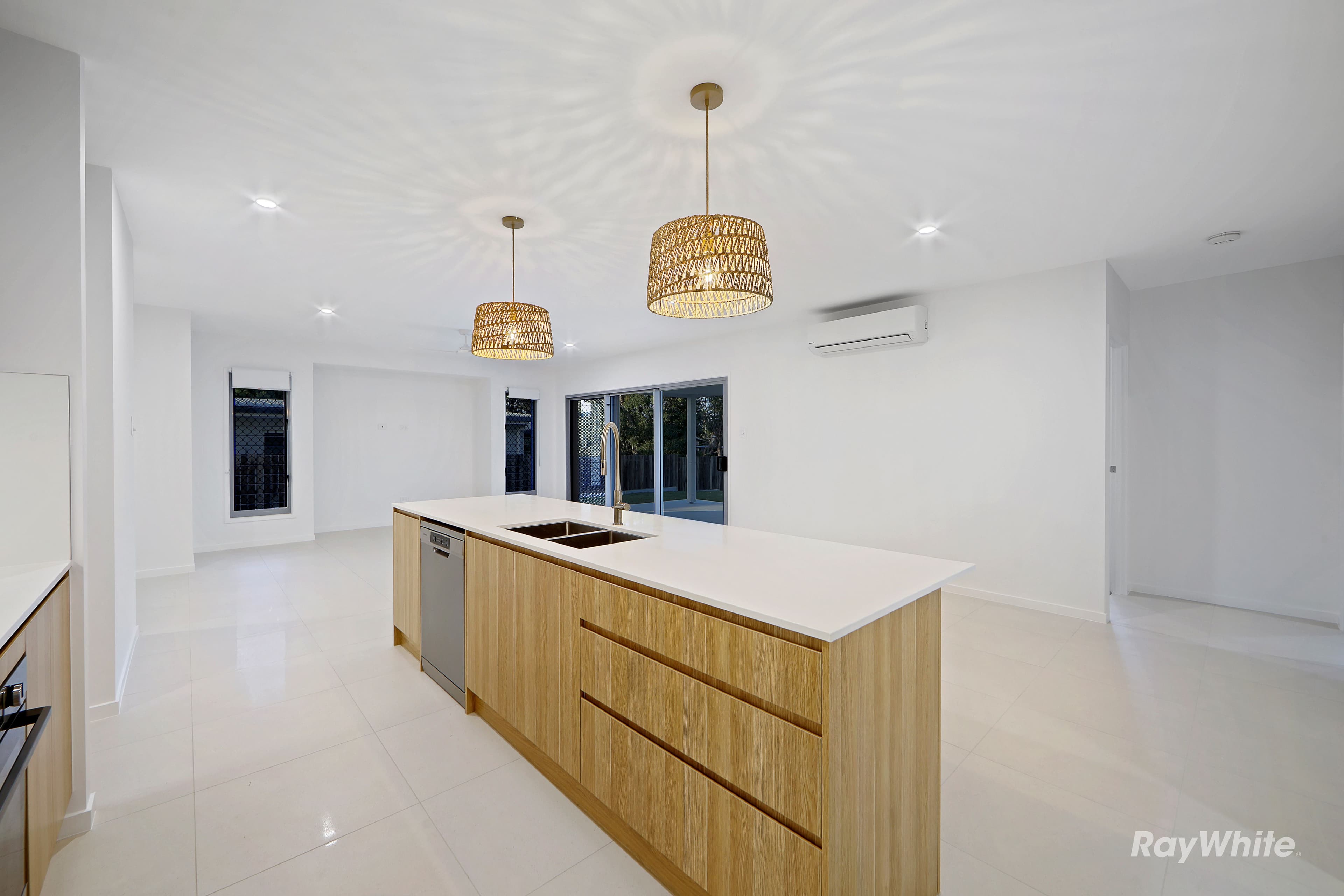 6 Buzza Street, Walkervale QLD 4670, Walkervale - Thumbnail 6