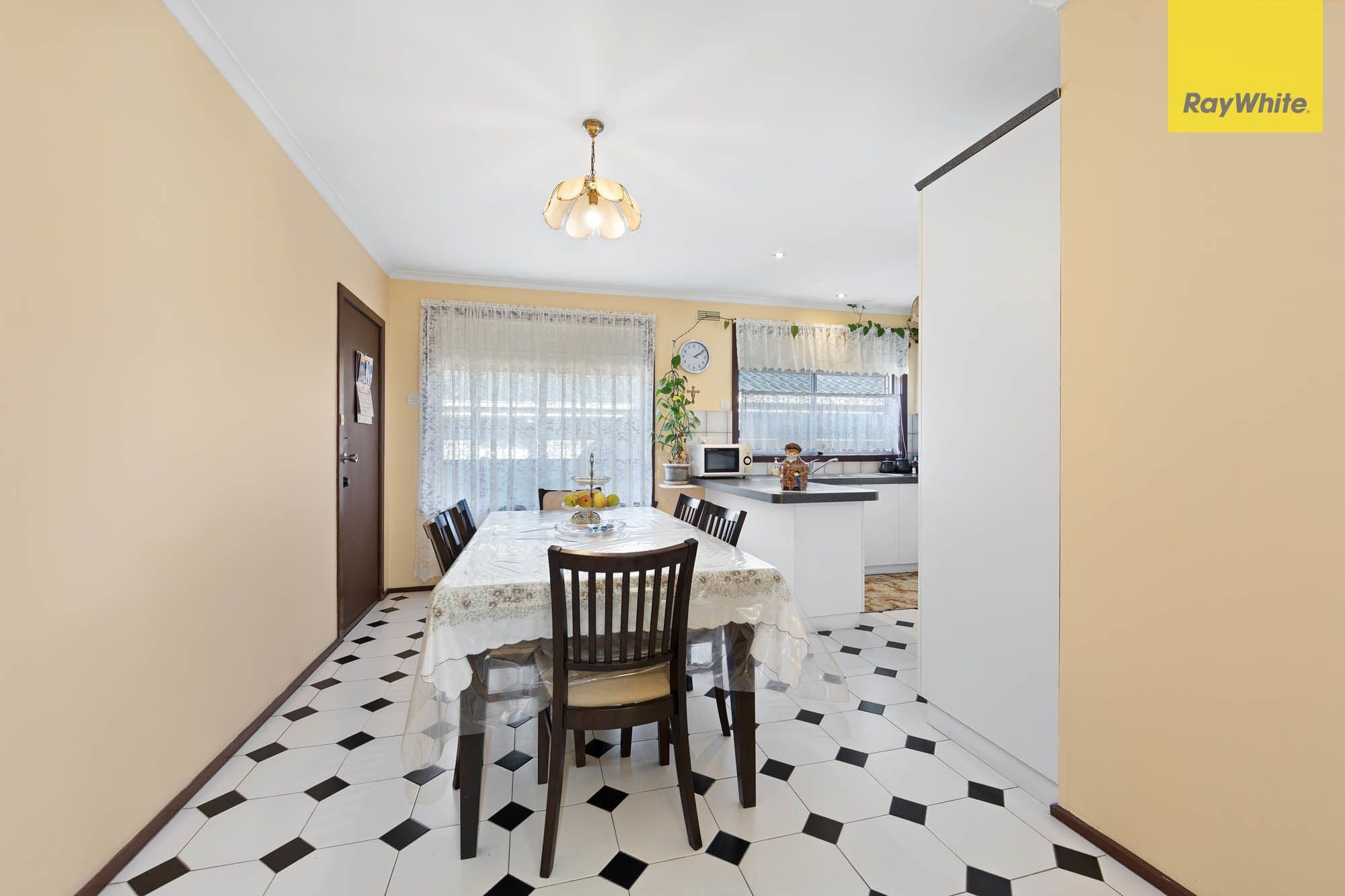 48 Erica Avenue, St Albans VIC 3021, St Albans - Thumbnail 4