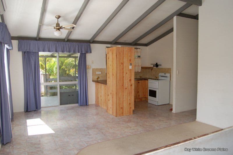 16 Parkland Avenue, BROWNS PLAINS QLD 4118, Browns Plains - Thumbnail 2