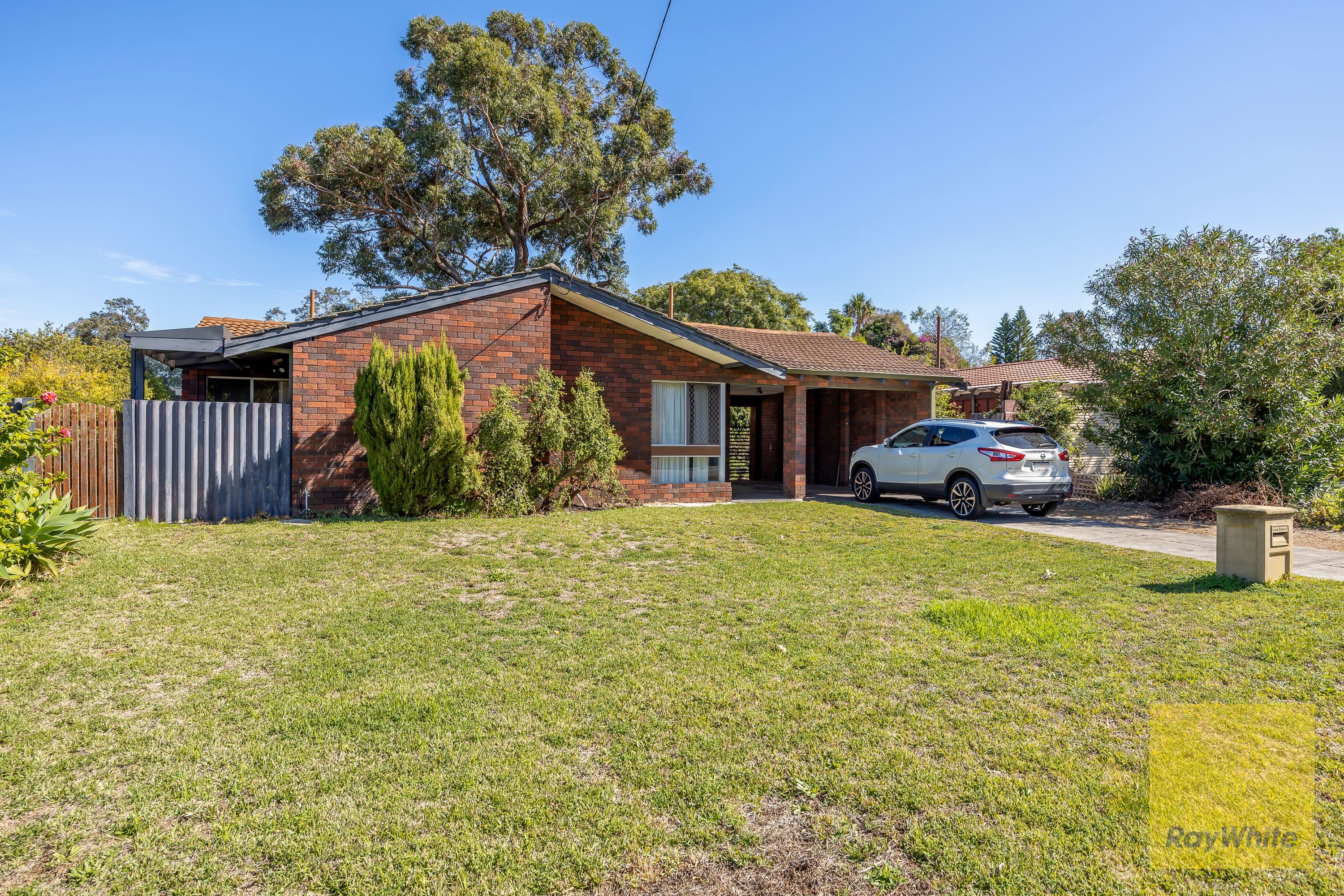 35 Hunter Drive, Lesmurdie WA 6076, Lesmurdie - Image 1