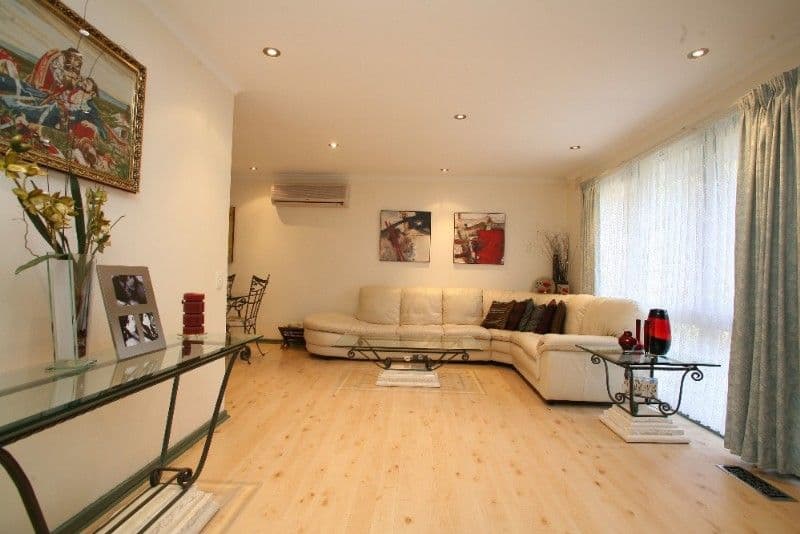 3 Bexsarm Crescent, ROWVILLE VIC 3178, Rowville - Thumbnail 2