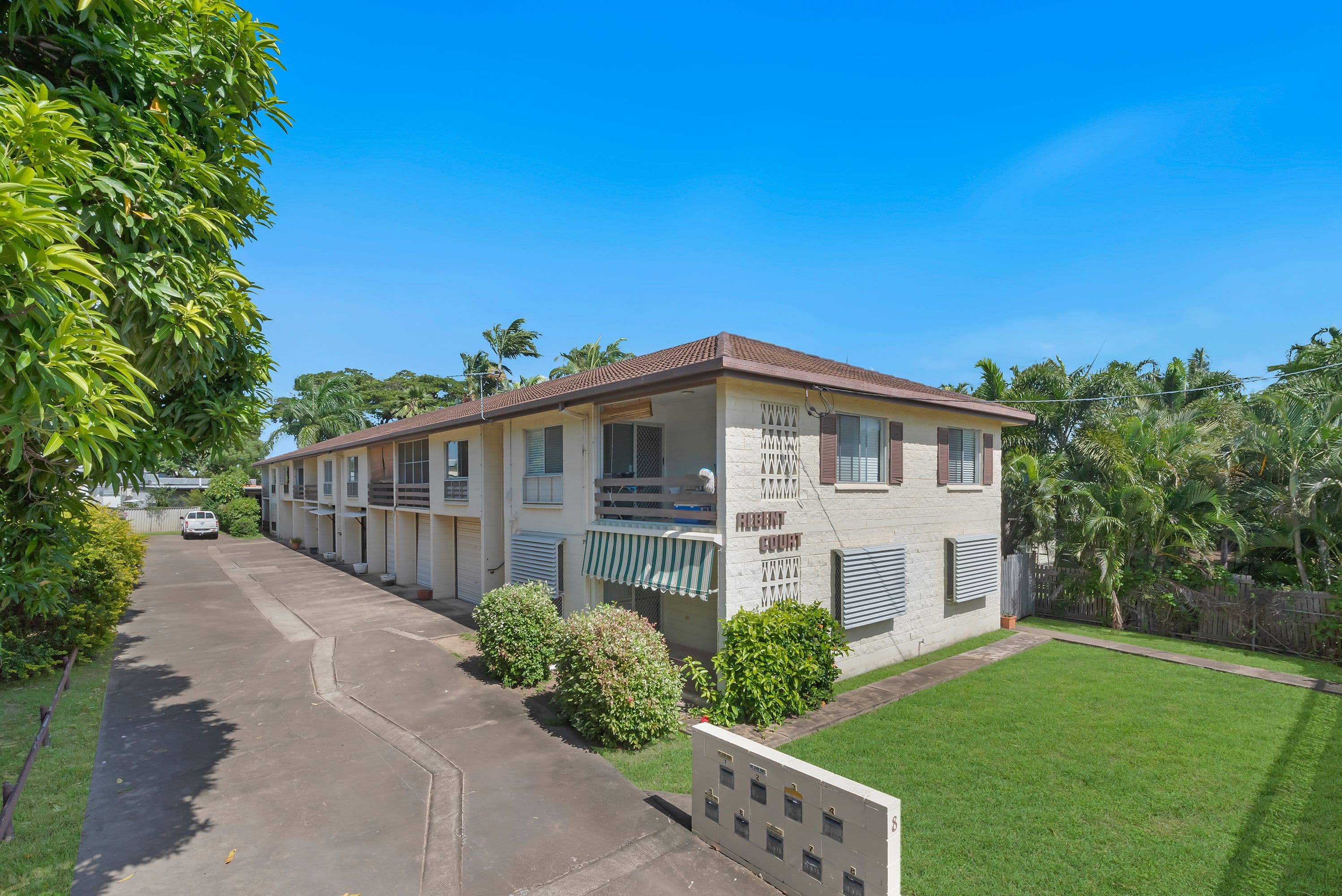 8 Piccadilly Street, Hyde Park QLD 4812, Hyde Park - Thumbnail 2