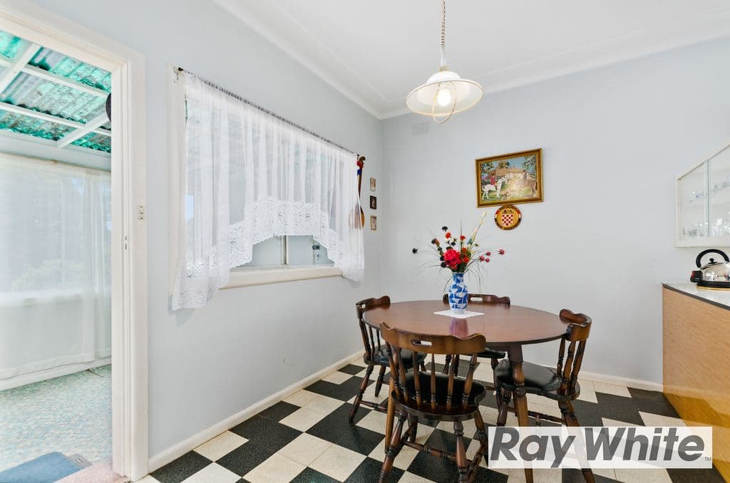 31 Ranchby Avenue, Lake Heights NSW 2502, Lake Heights - Thumbnail 3