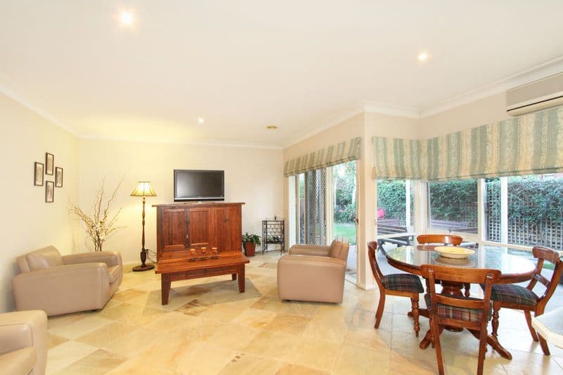 12 Dorothea Mackellar Avenue, OAKLEIGH EAST VIC 3166, Oakleigh East - Thumbnail 4