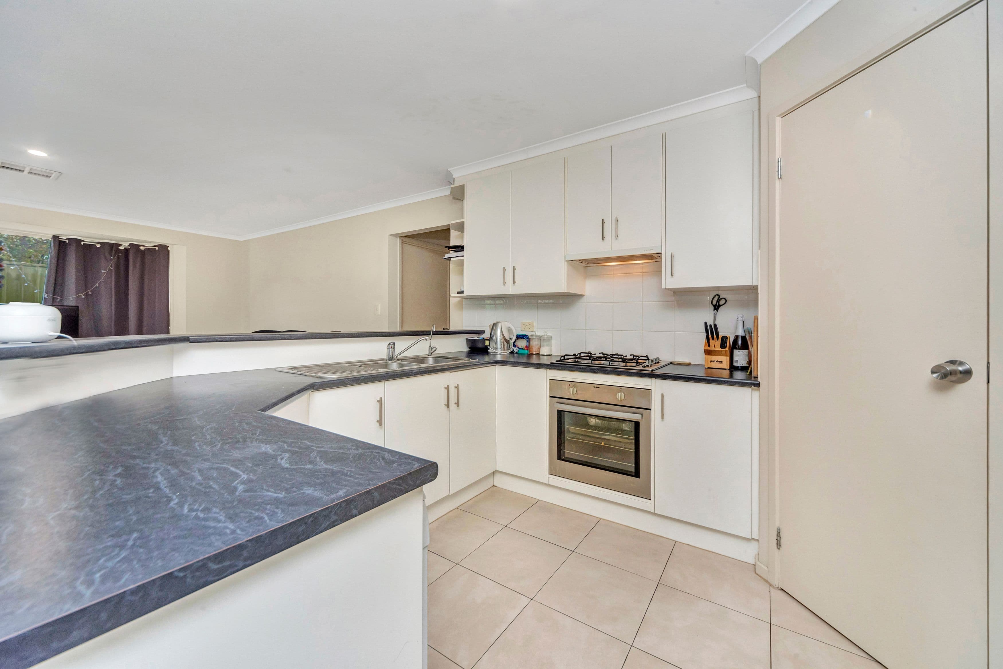 4 Chandler Court, Blakeview SA 5114, Blakeview - Thumbnail 2