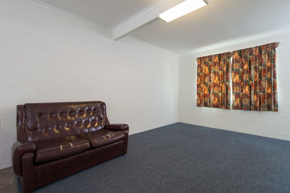 3 Sigg Street, SOUTH GLADSTONE QLD 4680, South Gladstone - Thumbnail 2