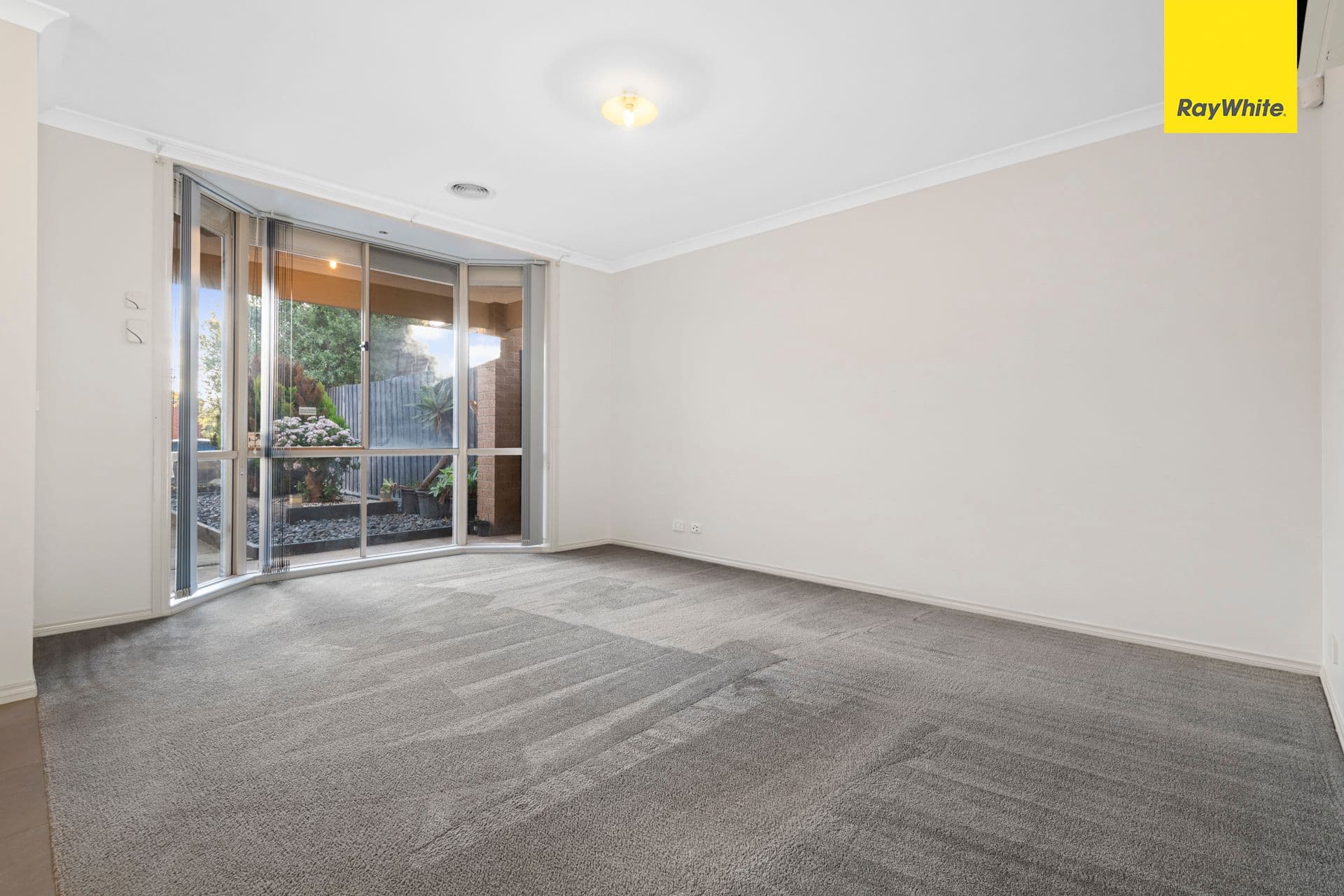 8 Hall Mark Place, Kurunjang VIC 3337, Kurunjang - Thumbnail 2