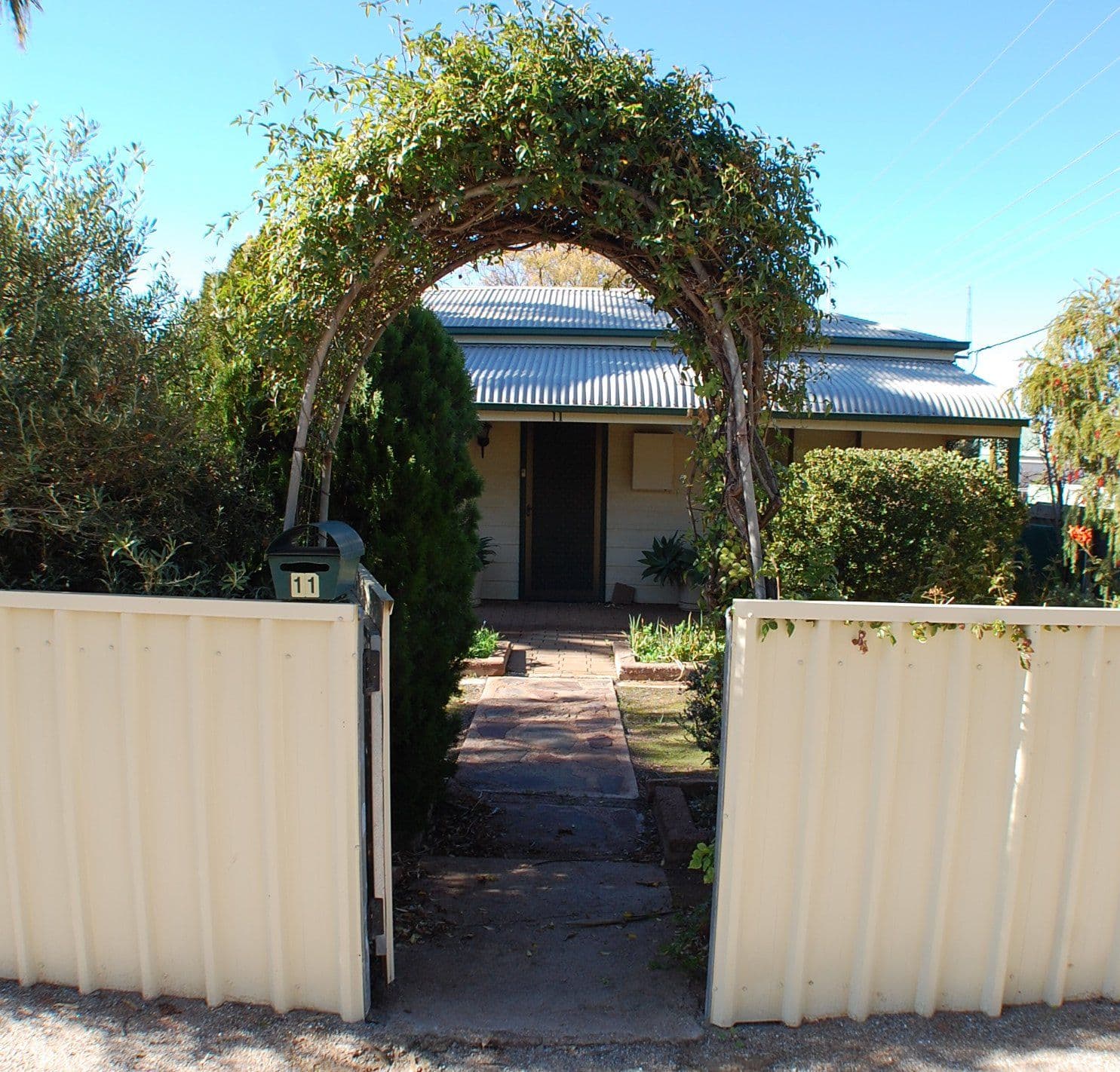 11 West Terrace, Quorn SA 5433, Quorn - Thumbnail 2