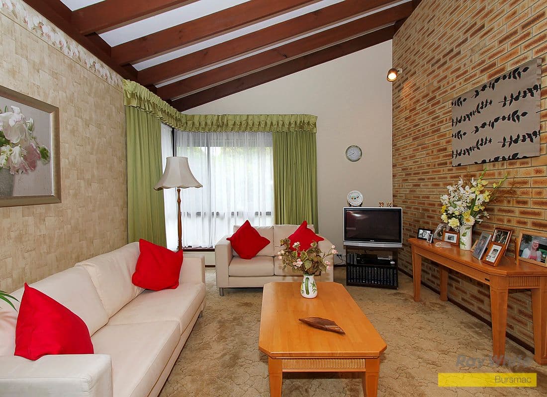 39 Parkview Drive, BALLAJURA WA 6066, Ballajura - Thumbnail 2
