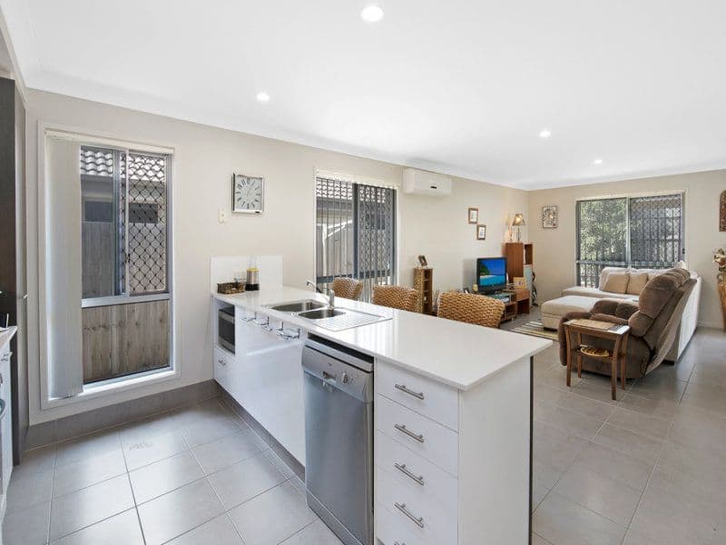8 Hartley Crescent, North Lakes QLD 4509, North Lakes - Thumbnail 3
