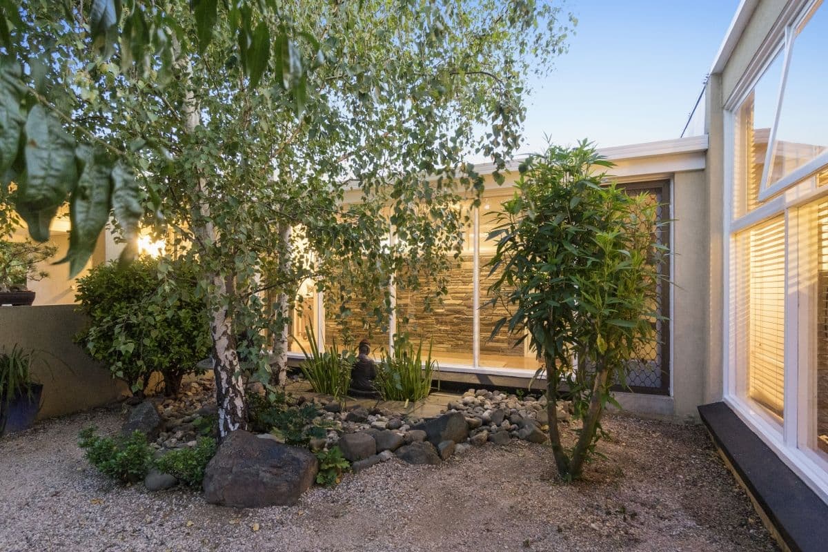 15 Tyrone Street, Werribee VIC 3030, Werribee - Thumbnail 5