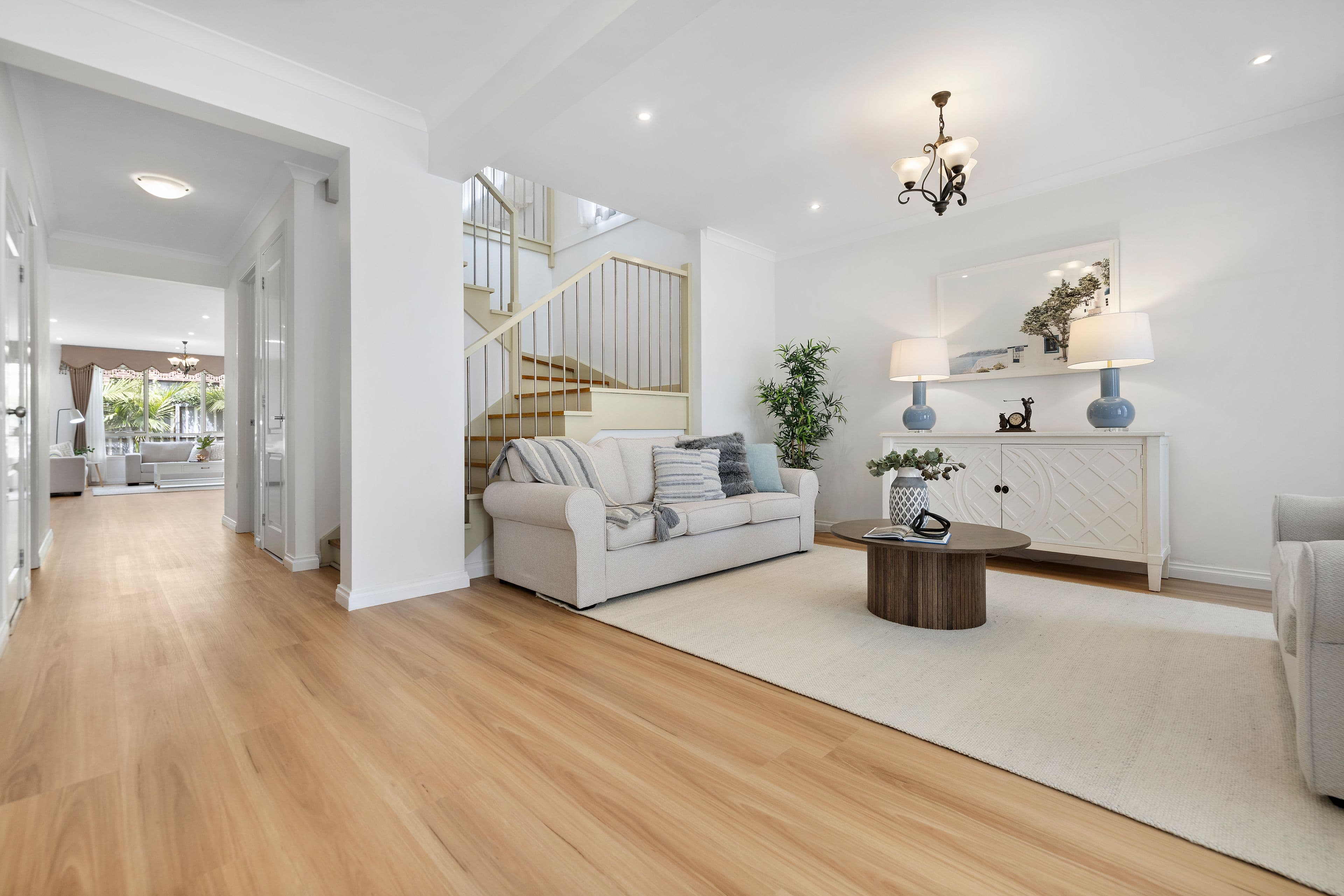 40 Viewmont Street, Wantirna South VIC 3152, Wantirna South - Thumbnail 2