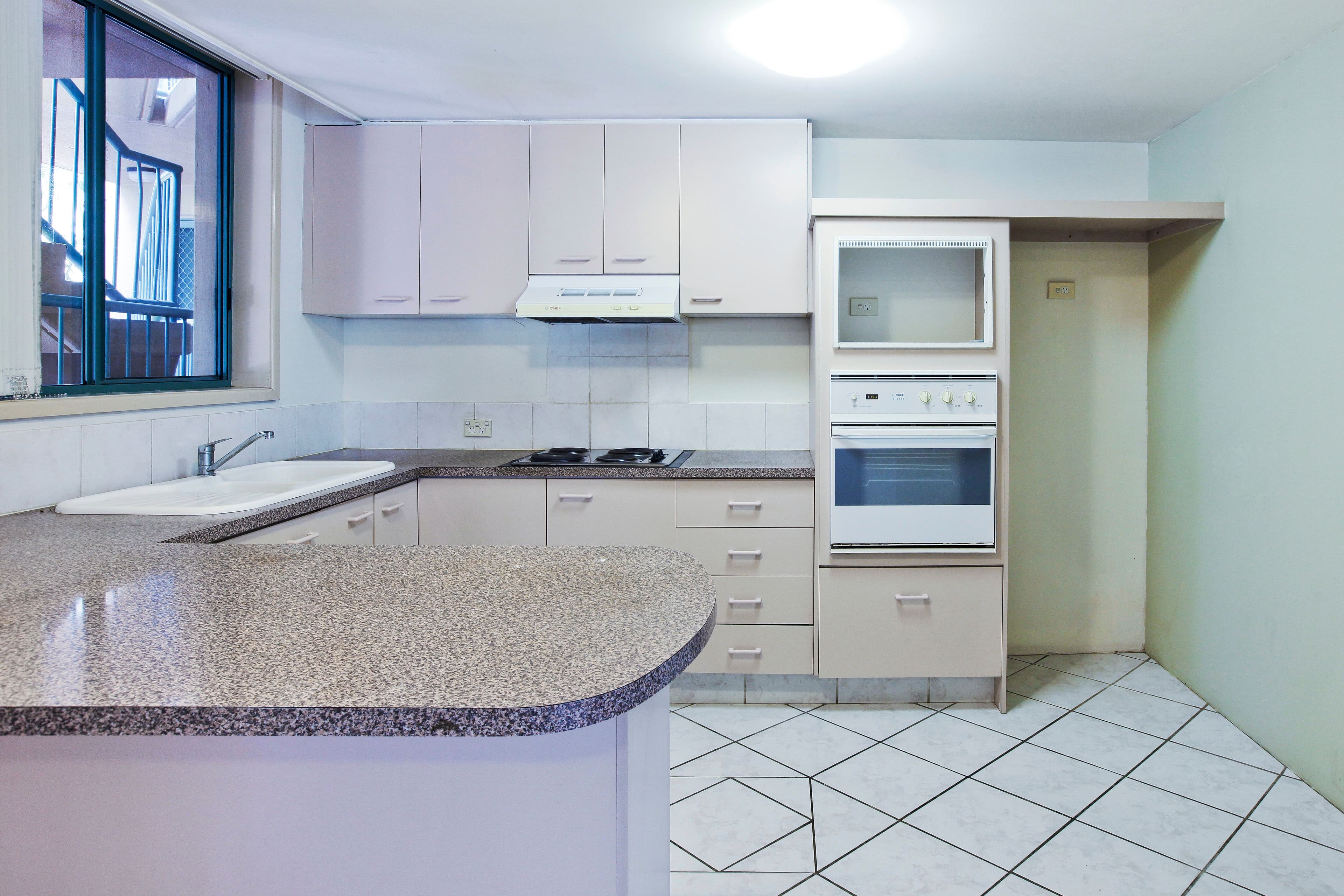 124 Queen Street, Southport QLD 4215, Southport - Thumbnail 3