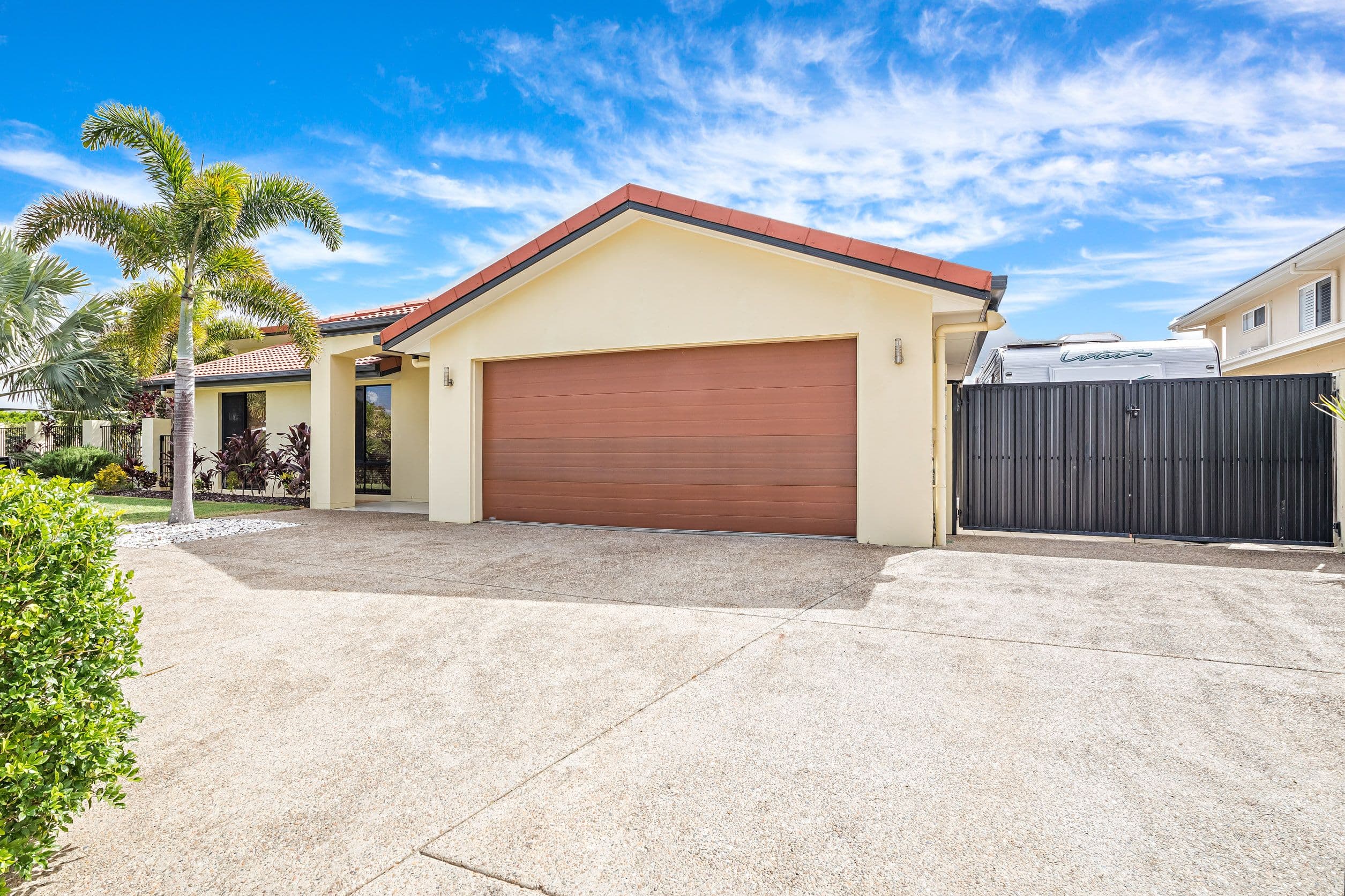 51 Marina Boulevard, Banksia Beach QLD 4507, Banksia Beach - Thumbnail 4