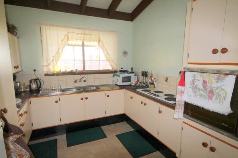 12 Bisschop Street, DECEPTION BAY QLD 4508, Deception Bay - Thumbnail 2