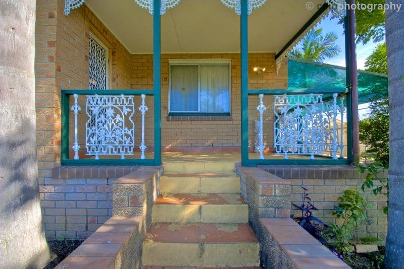 33 Phillip Street, ONE MILE QLD 4305, One Mile - Thumbnail 2